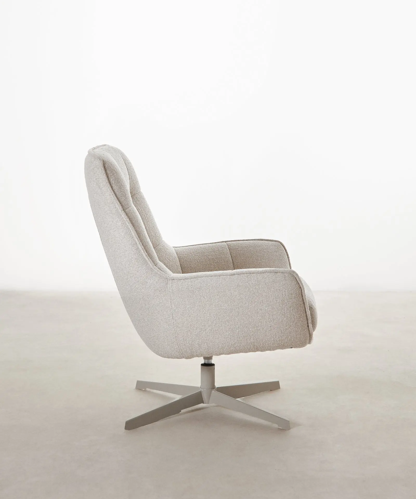 Sillón giratorio de tejido suave Alvar - Image 12