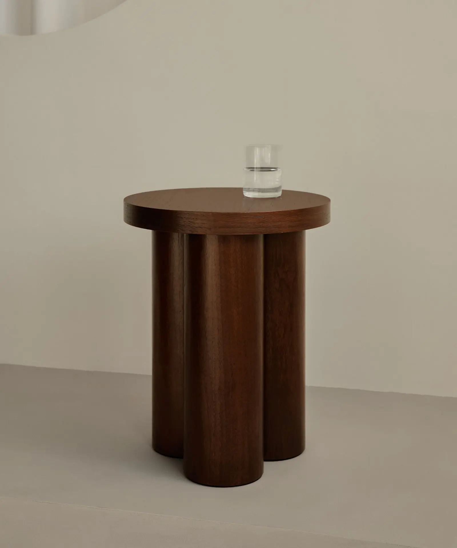 Mesita auxiliar de madera Arvin (50x50 cm) - Image 11