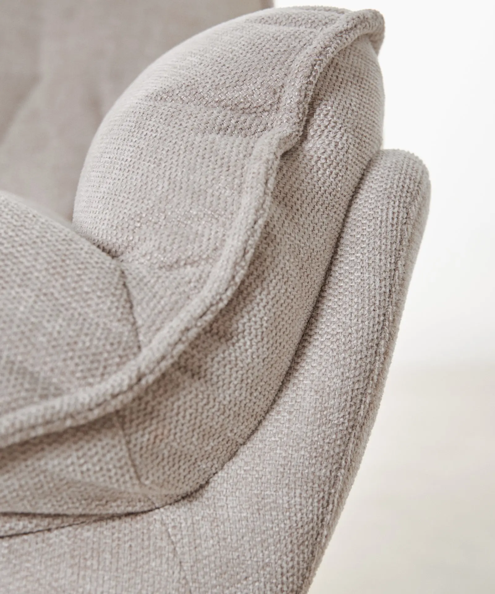 Sillón tapizado en tela suave Lennart - Image 7