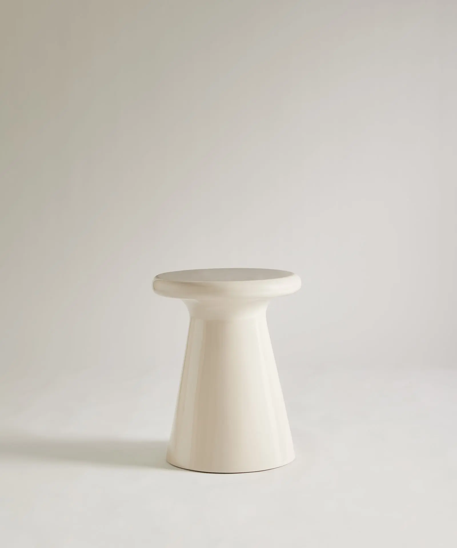 Mesa Auxiliar de Madera Tofie (40x51 cm) - Image 3