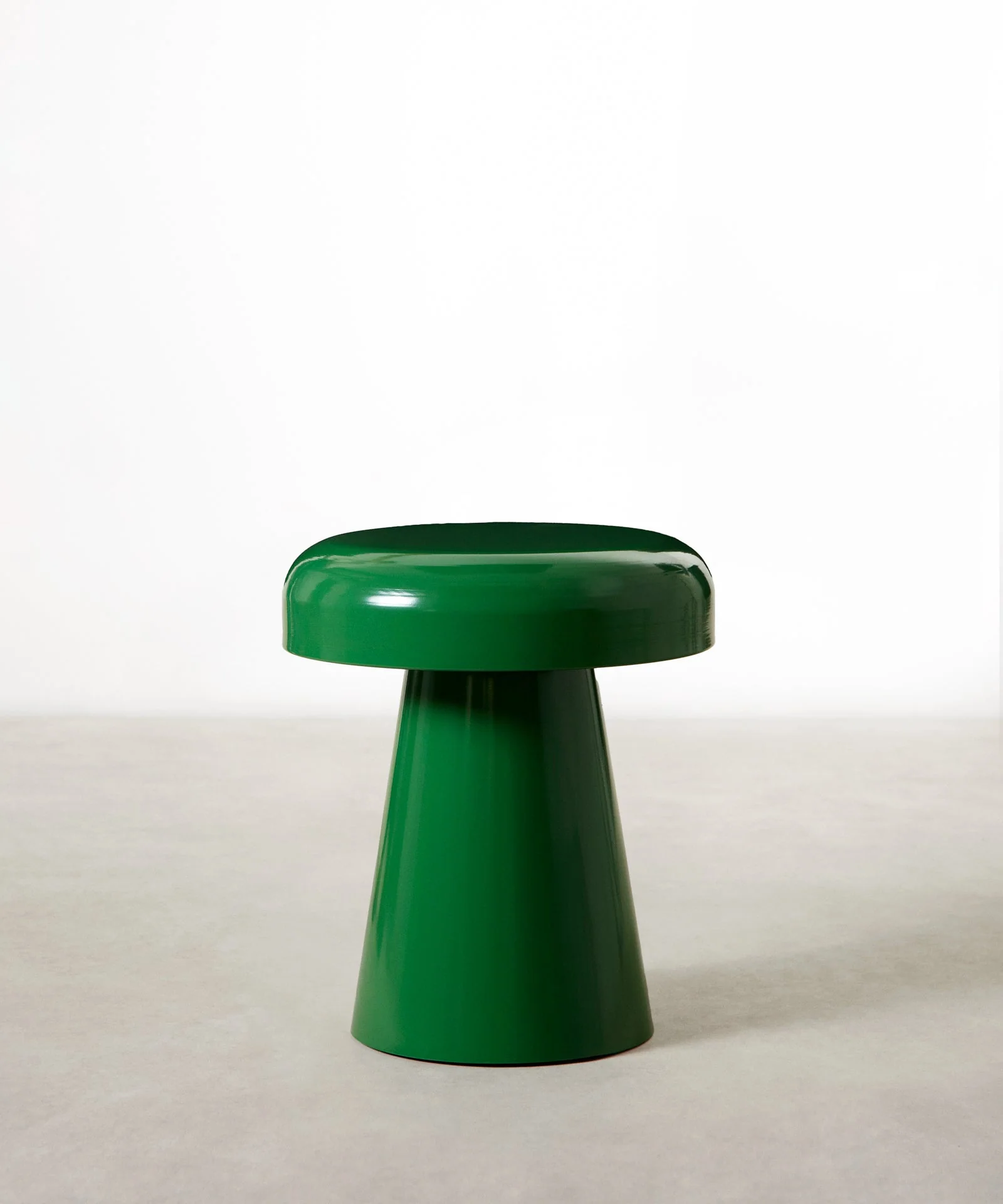 Mesa Auxiliar de Metal Mush (40x46 cm) - Image 10
