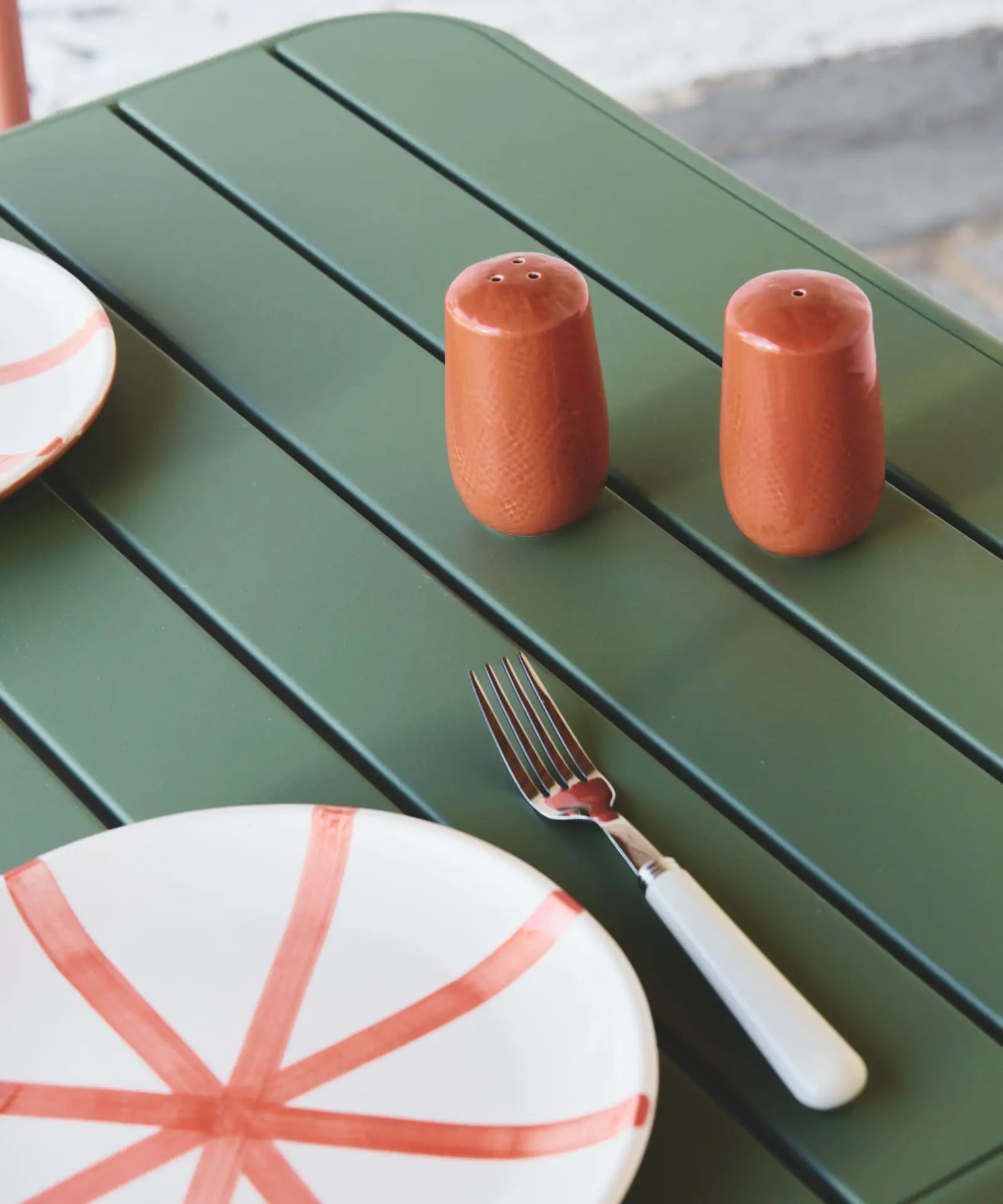 Mesa exterior de metal cuadrada Brisa (70x70 cm) - Image 11