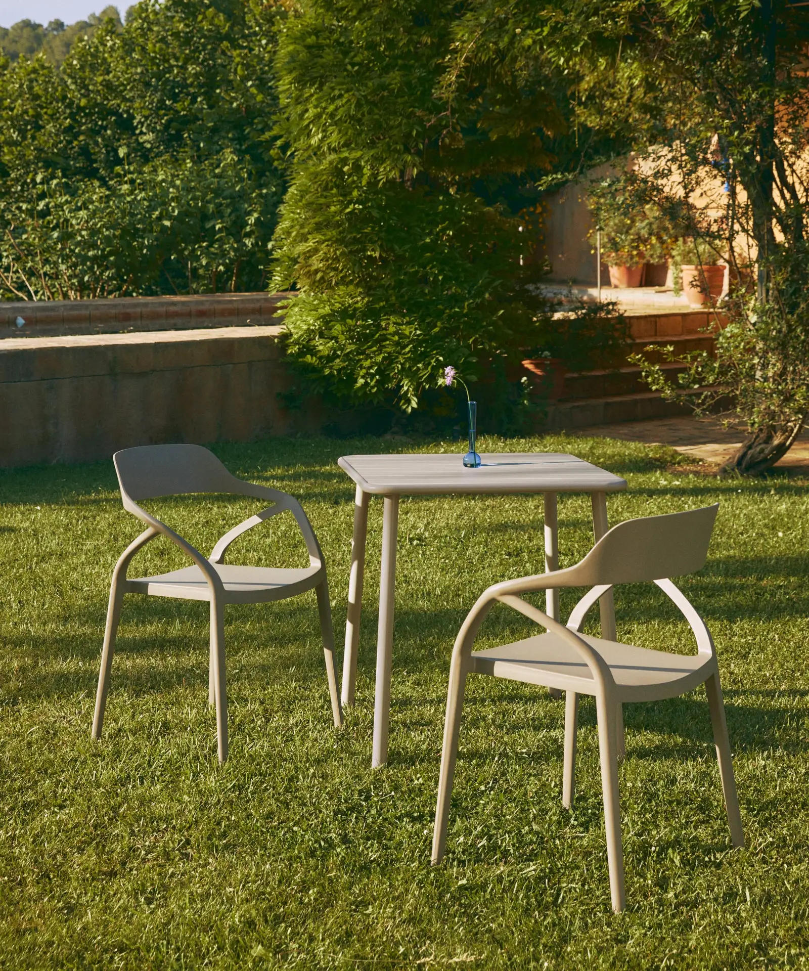Mesa exterior de metal cuadrada Brisa (70x70 cm) - Image 19