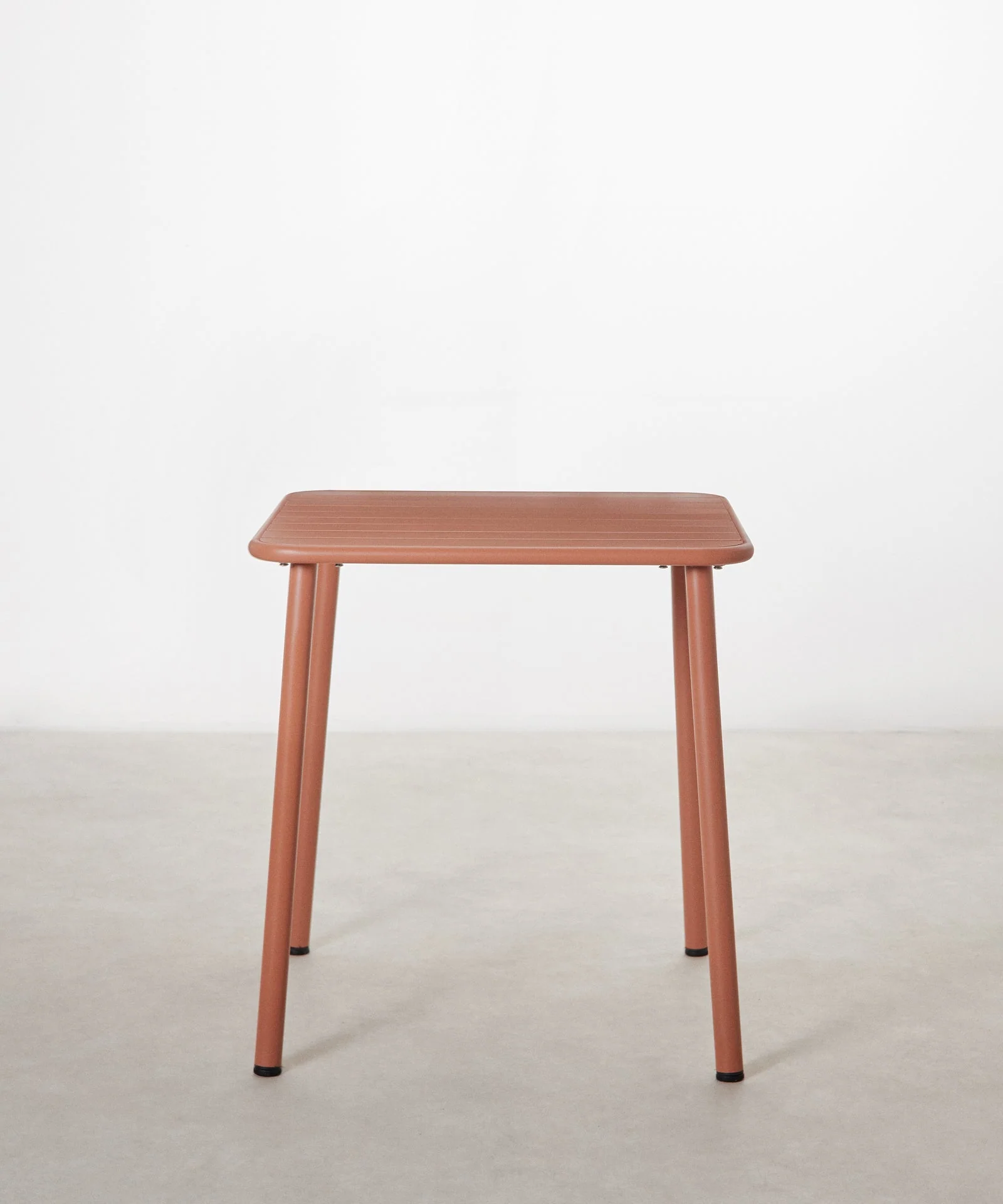 Mesa exterior de metal cuadrada Brisa (70x70 cm) - Image 4