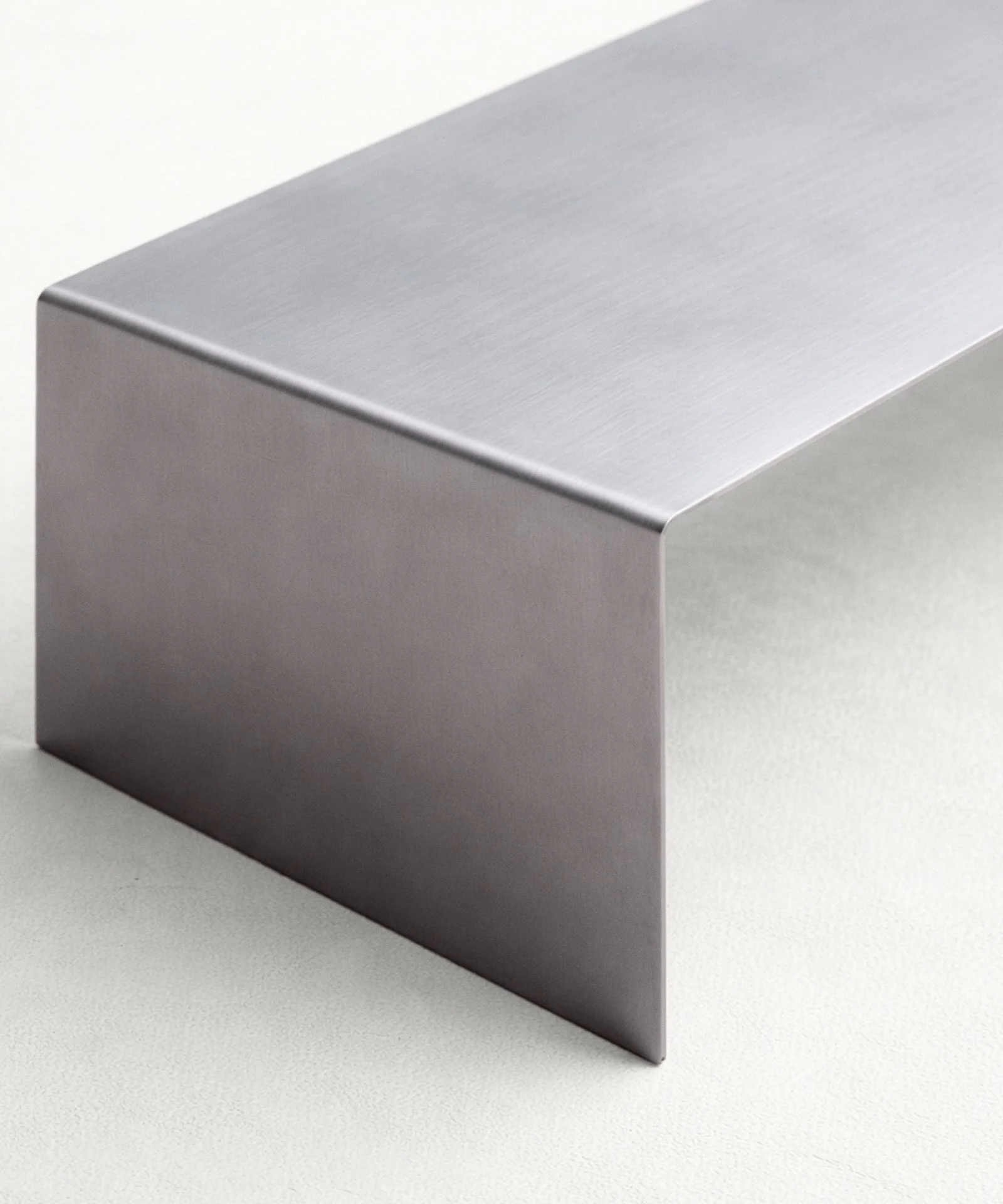 Mesa Centro de Metal Templado Claire (100x37 cm) - Image 2