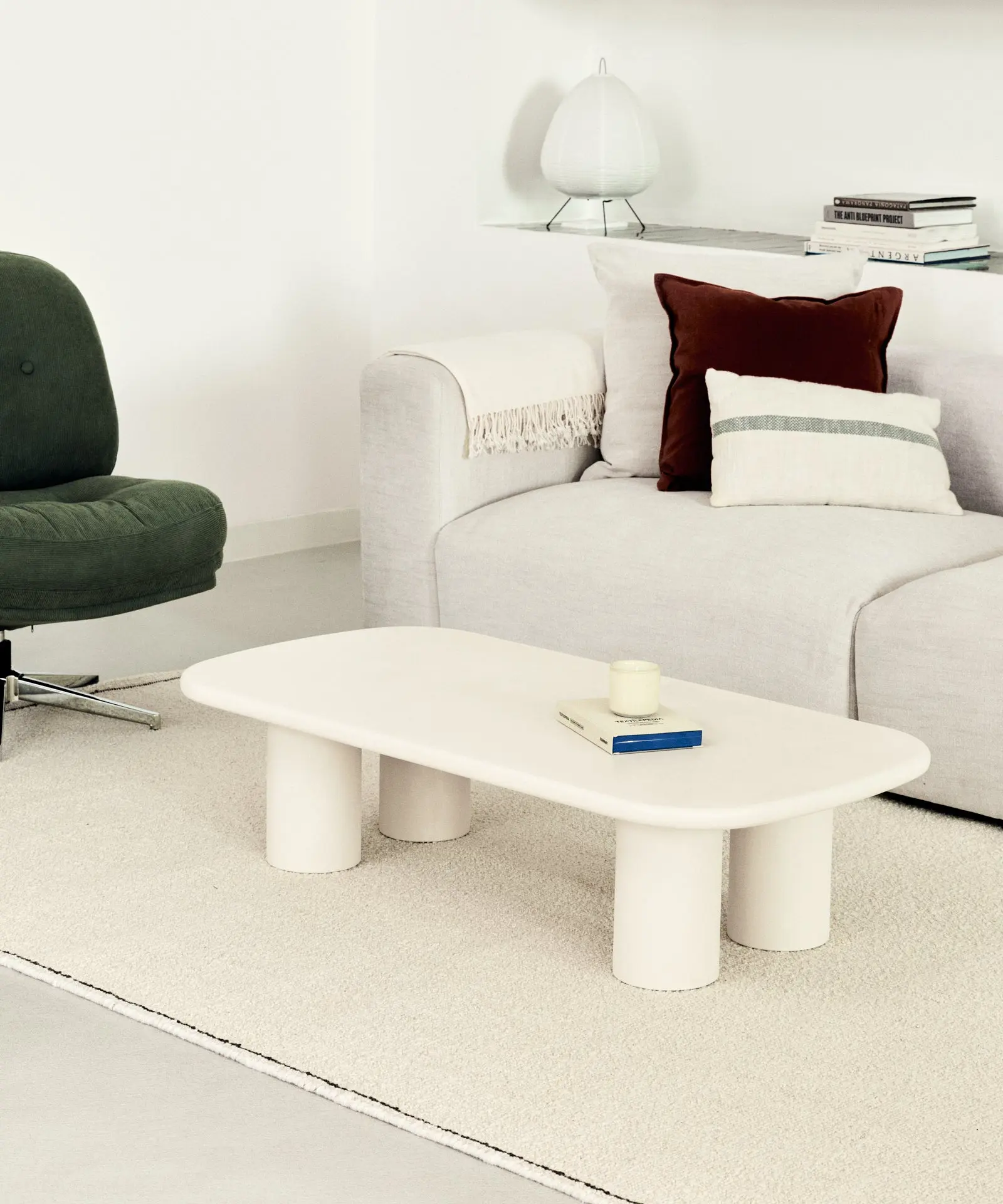 Mesa de Centro Alargada en Microcemento Sira (120 cm)