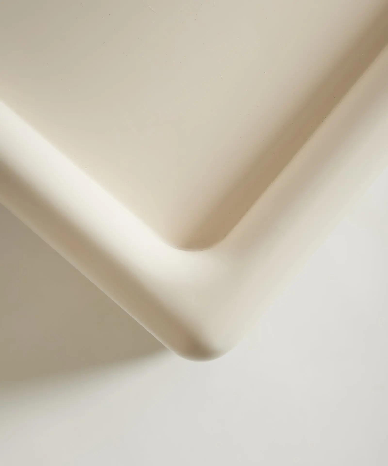 Mesa de Centro Rectangular de Cristal y Madera Lacada Denna (120x80cm) - Image 12