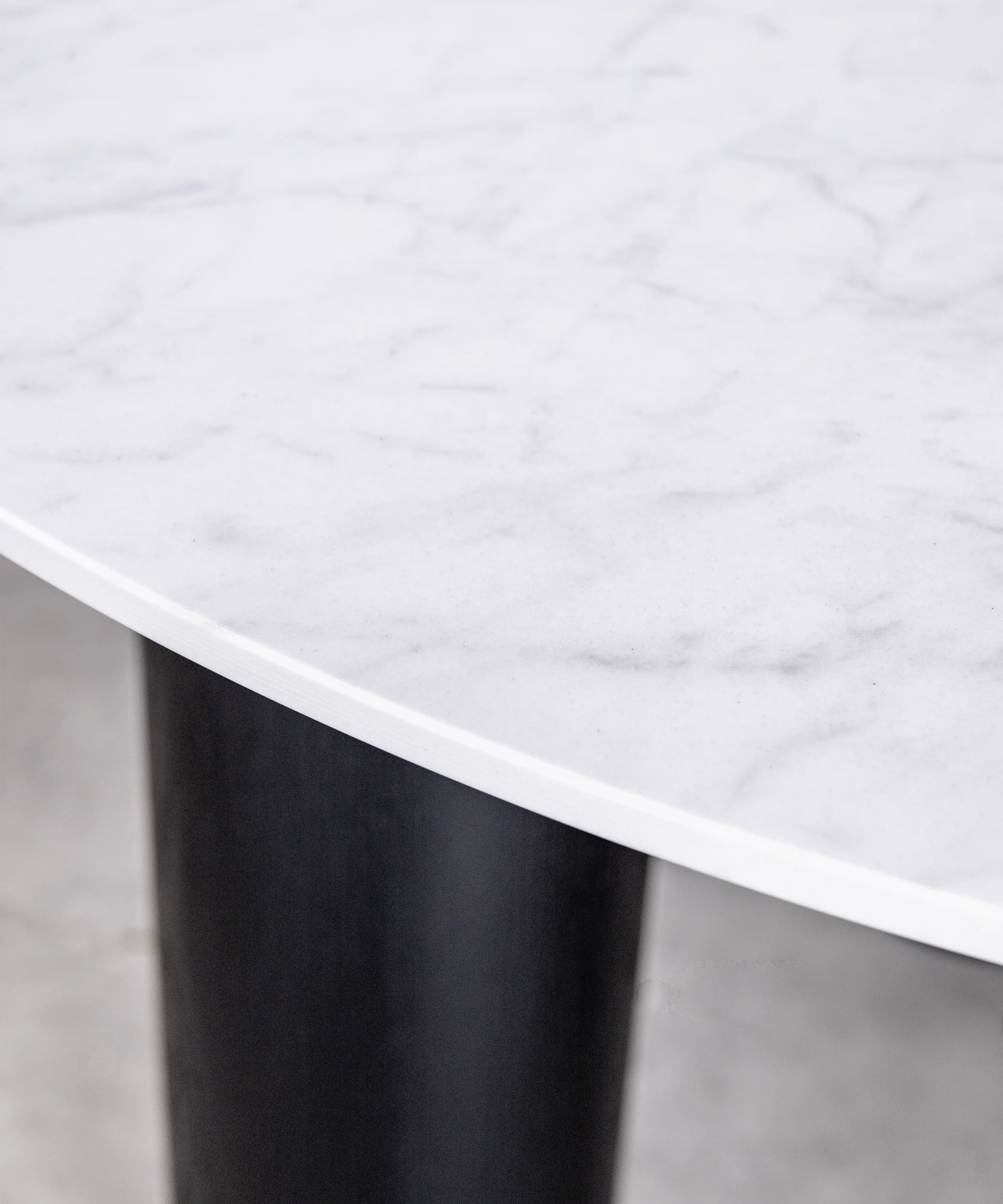 Mesa de Comedor Redonda en Madera y Mármol Anetta (120 cm) - Image 2