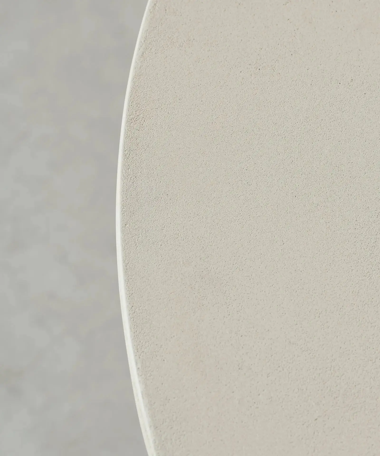 Mesa de Comedor Ovalada en Microcemento Juno - Image 16