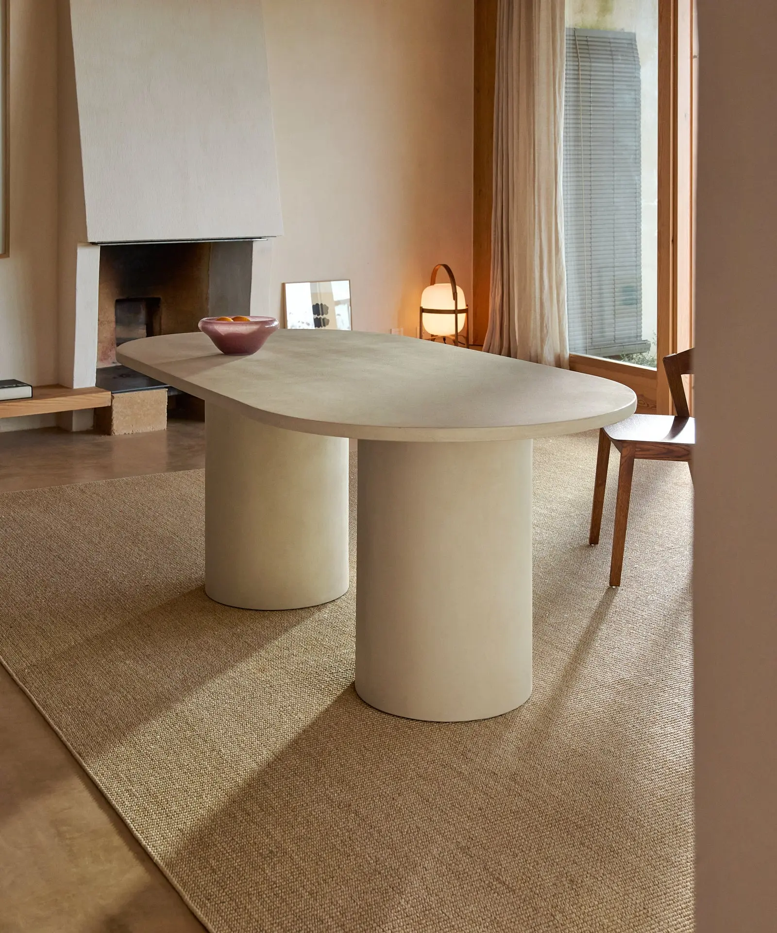 Mesa de Comedor Ovalada en Microcemento Juno - Image 3