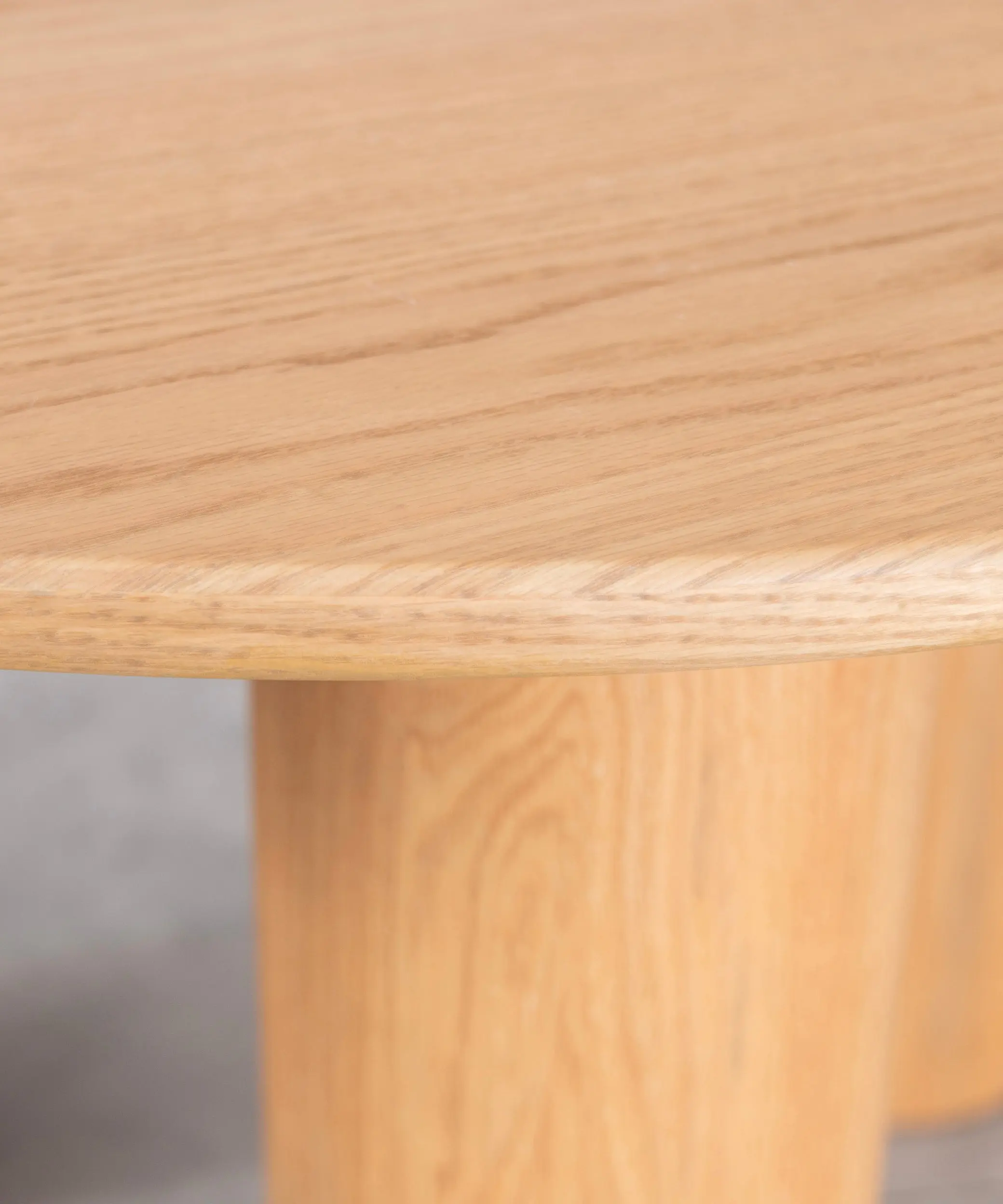 Mesa de Comedor Redonda en Madera Anetta (120 cm) - Image 2