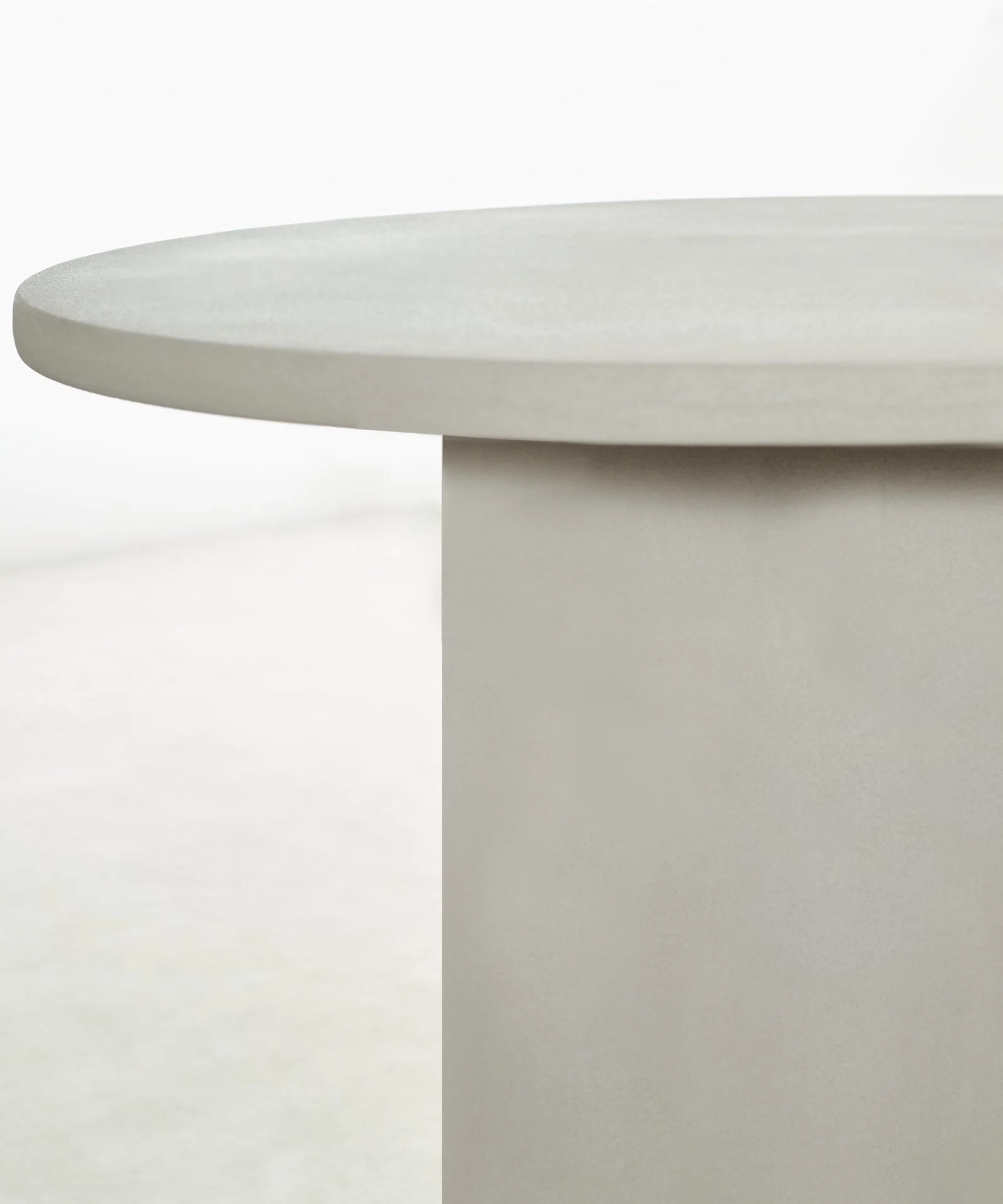 Mesa de Comedor Redonda en Microcemento Argo (80 cm) - Image 3