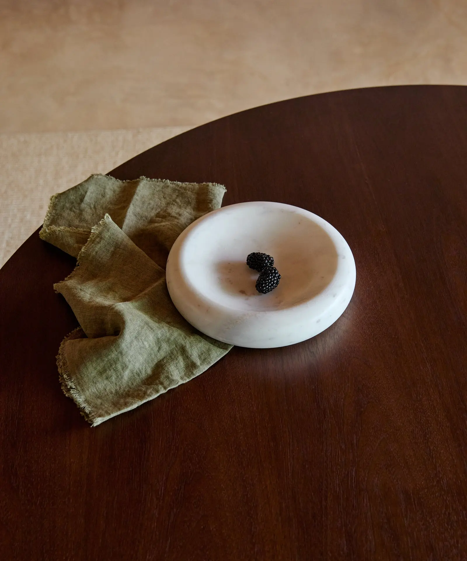 Mesa de Comedor Redonda en Madera Jolie (120 cm) - Image 4