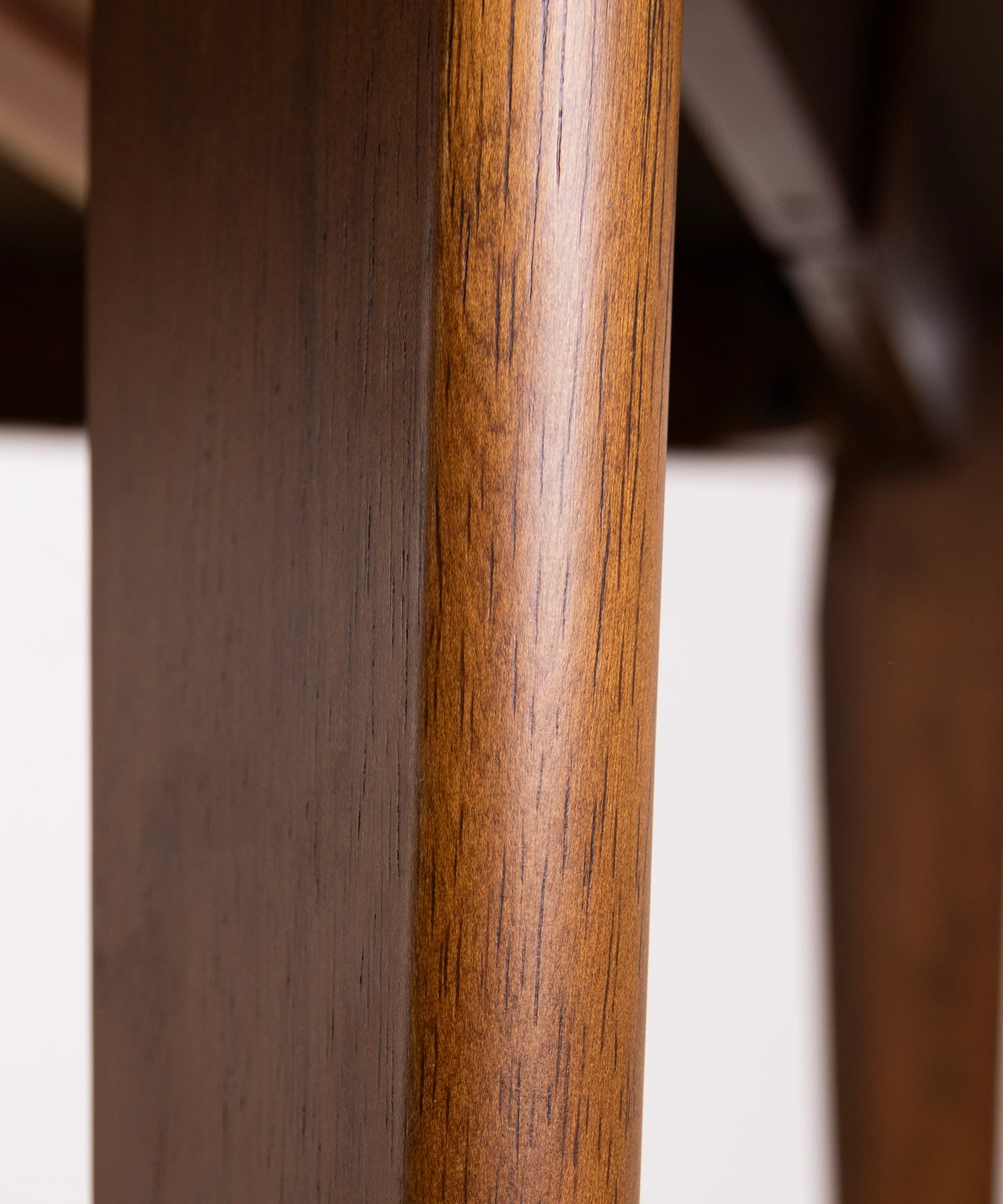 Mesa de Comedor Redonda en Madera Extensible Gala Walnut (120-150 cm) - Image 8