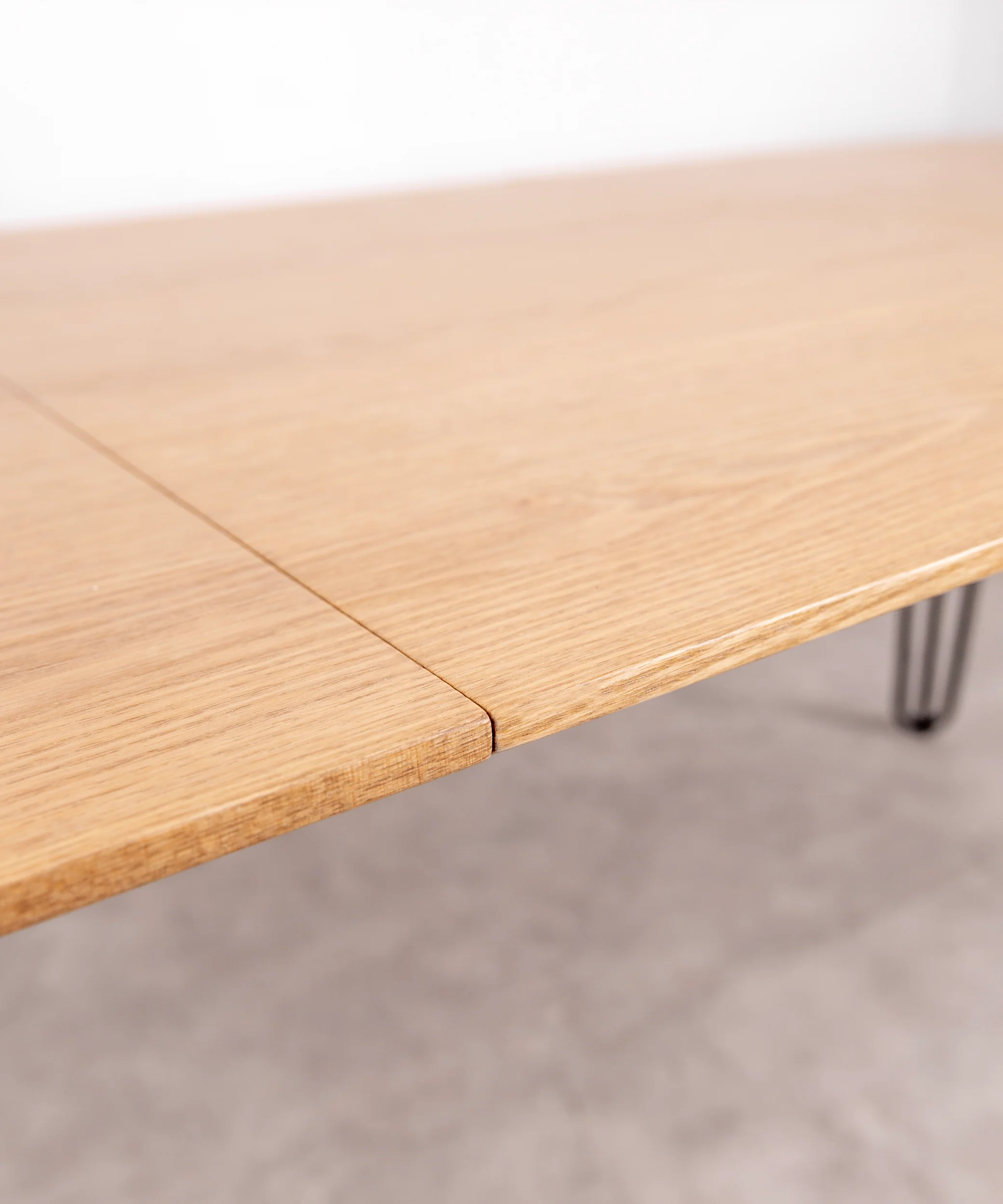 Mesa de Comedor Ovalada Extensible en Madera y Metal Karen (150-210 cm) - Image 9