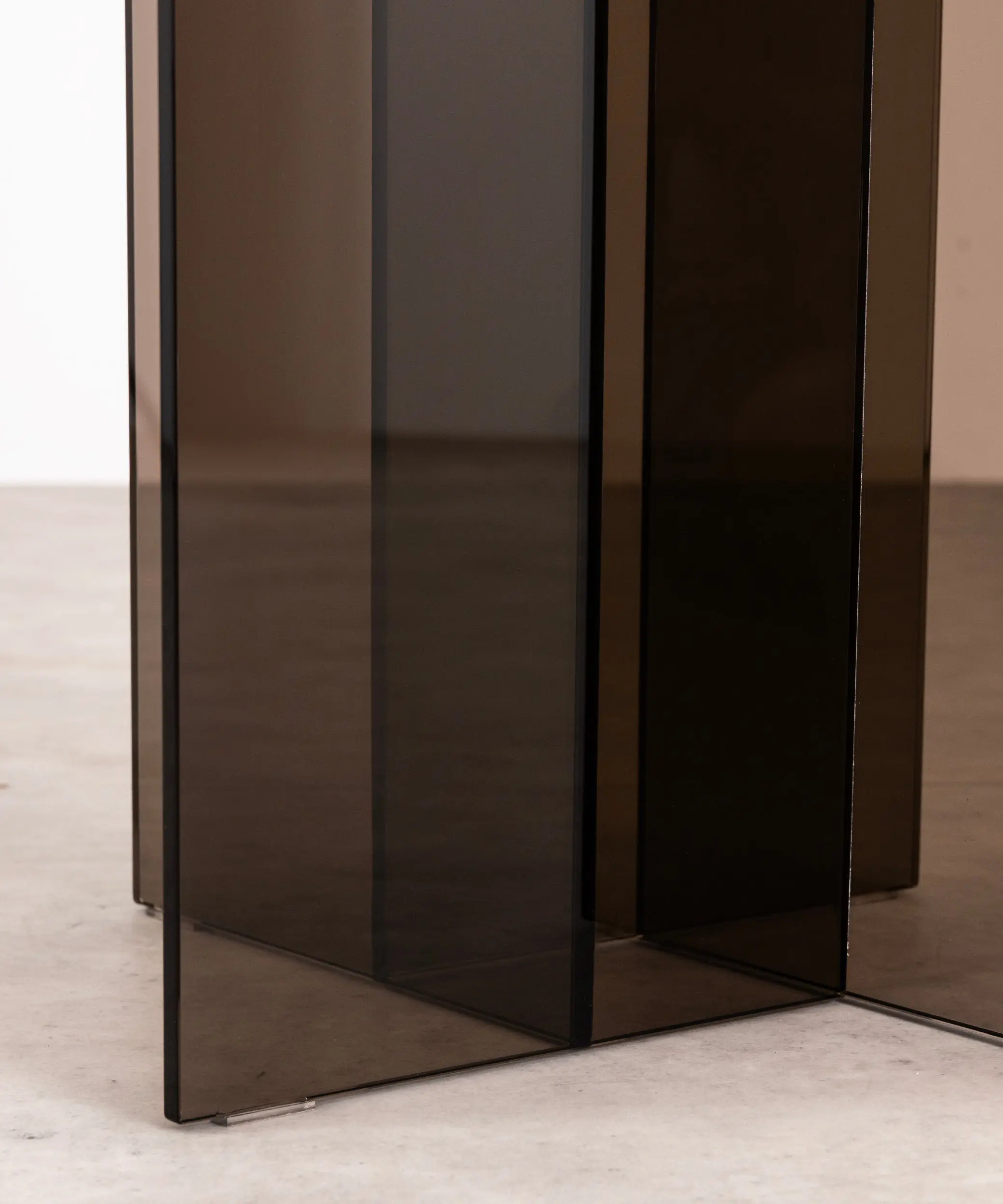Mesa Auxiliar Cuadrada de Cristal Templado Johanna (40x40 cm) - Image 13