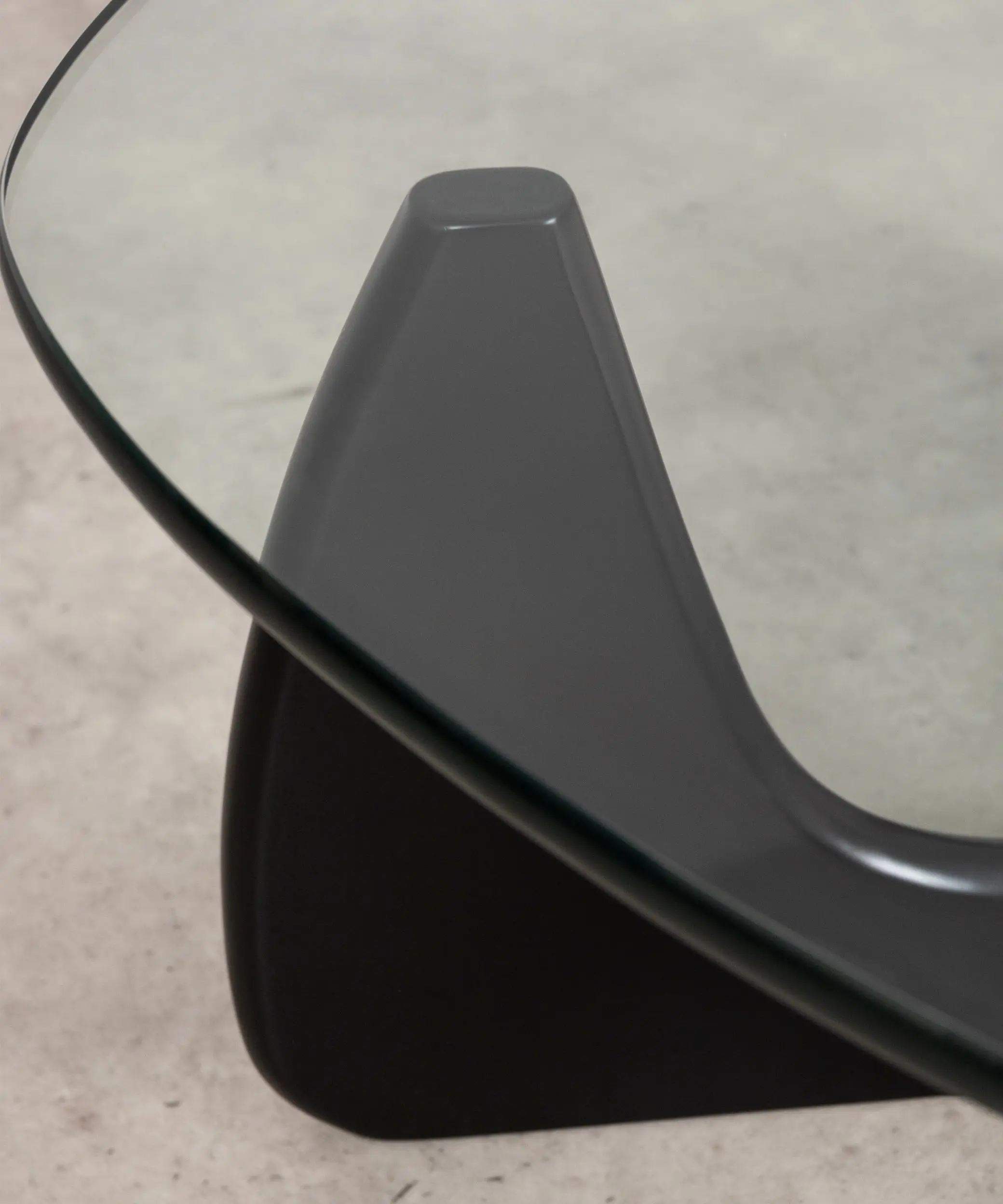 Mesa de Centro en Cristal Templado y Madera Michi Noriaki - Image 10