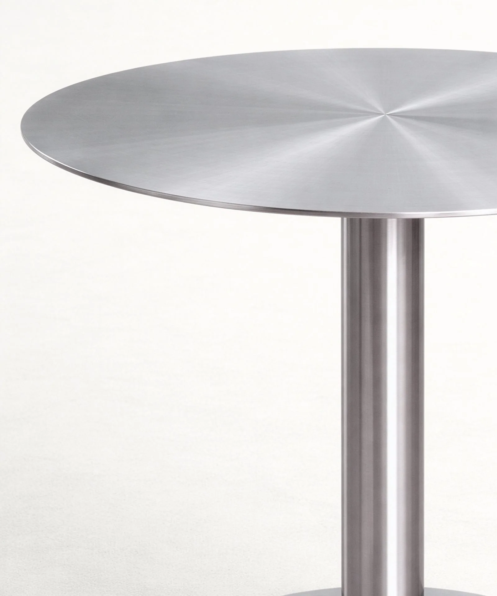 Mesa exterior de metal redonda Fade (Ø70 cm) - Image 2