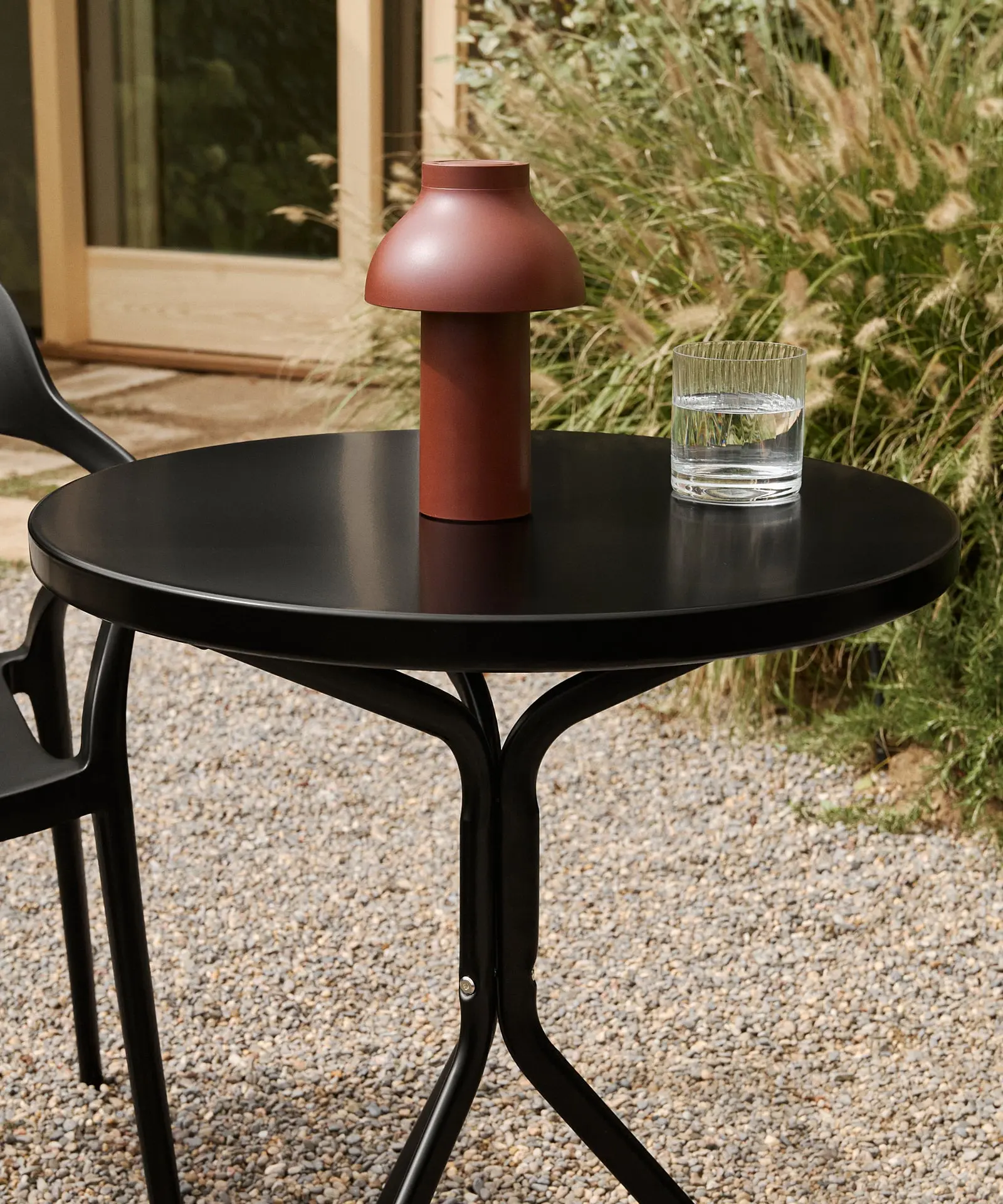 Mesa exterior de metal redonda Numa (60 x67 cm) - Image 6