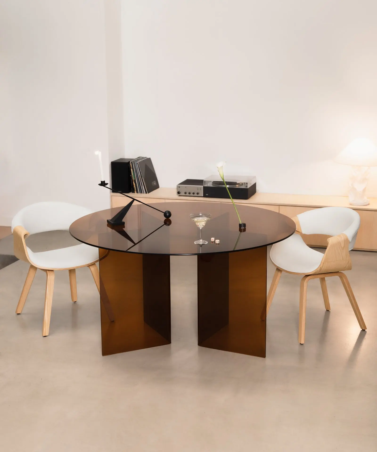 Mesa de Comedor Redonda de Cristal Templado Ona 137 cm - Image 25