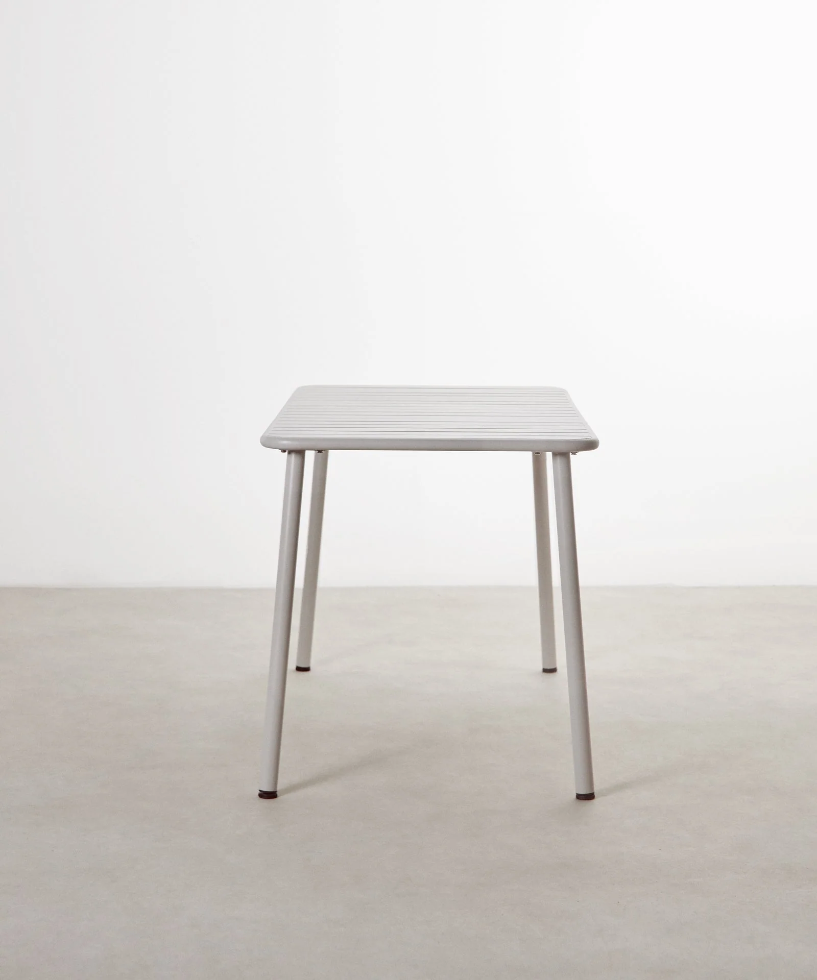 Mesa exterior de metal alargada Sora (140x70 cm) - Image 11