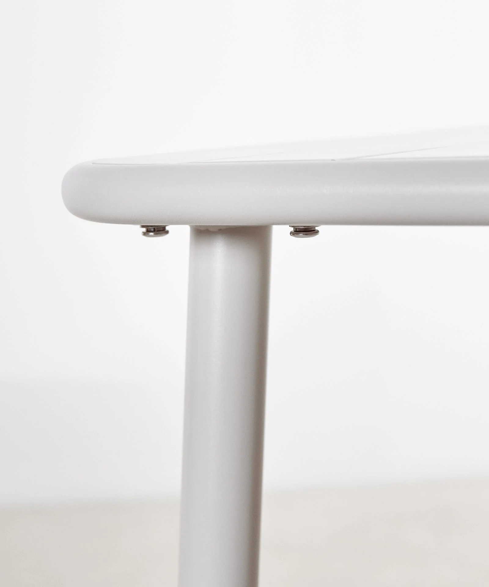 Mesa exterior de metal alargada Sora (140x70 cm) - Image 15