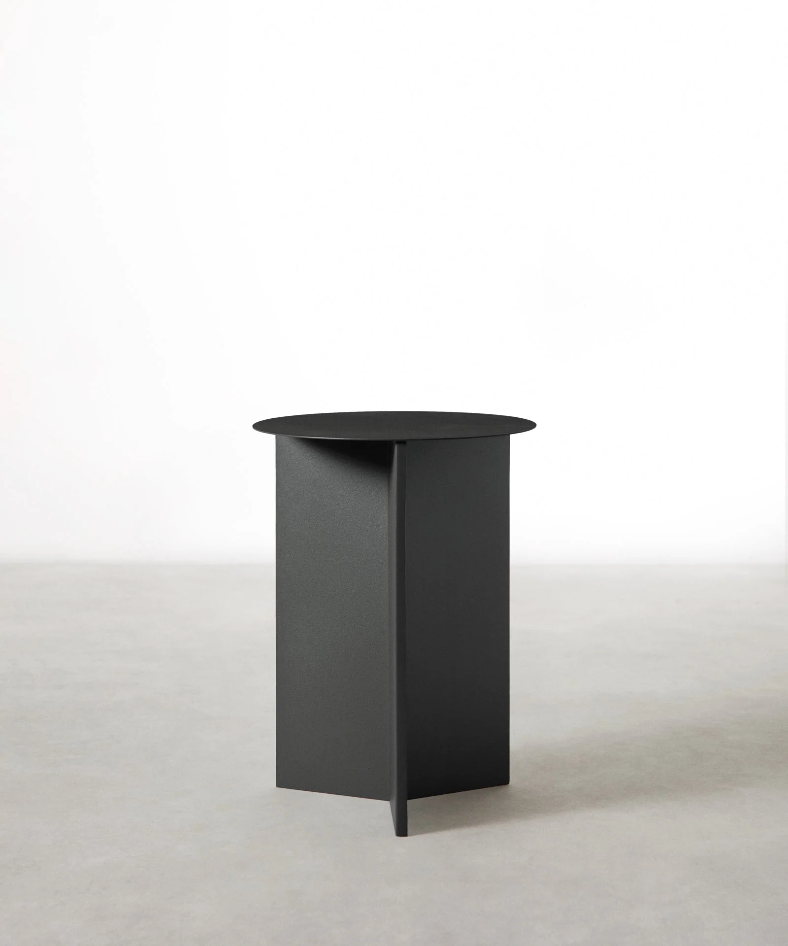 Mesita auxiliar de metal Aiden (47x35 cm) - Image 22