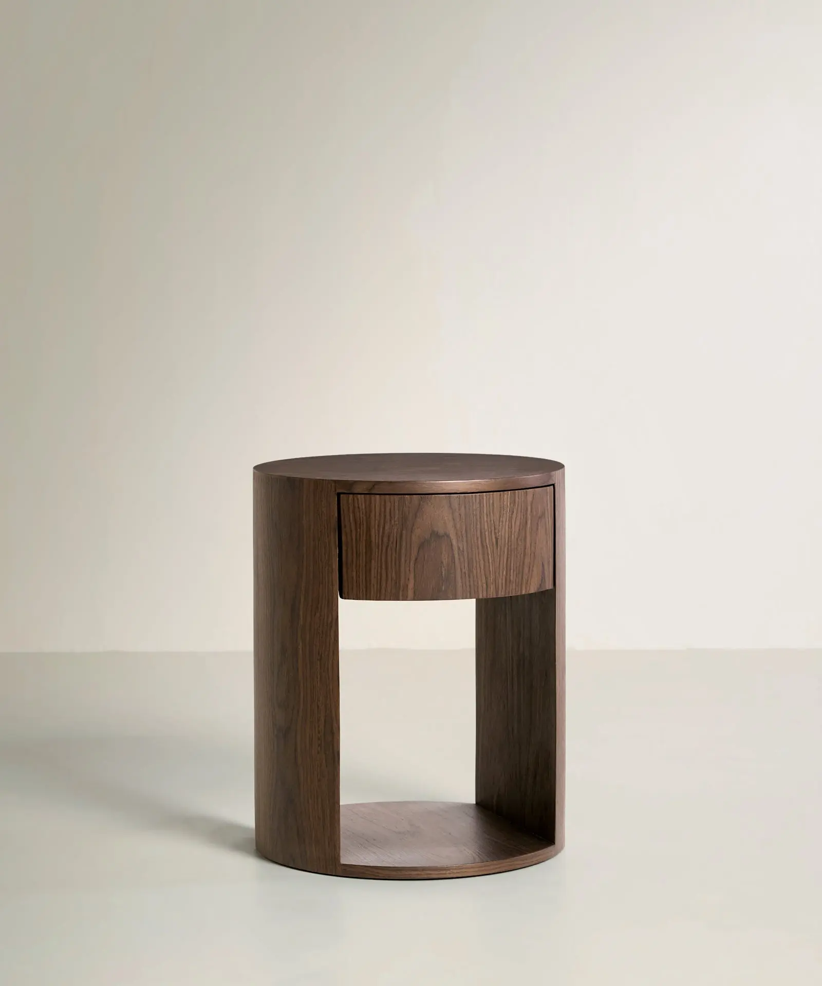 Mesita de Noche de Madera Abbie - Image 13
