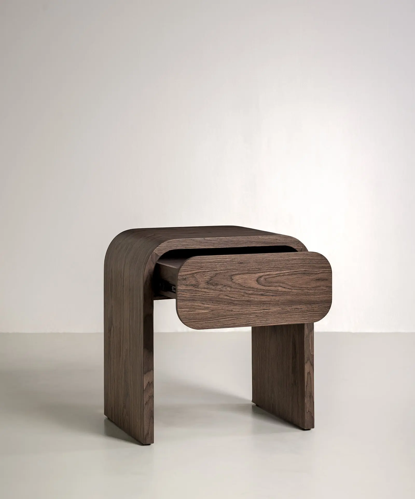 Mesita de Noche de Madera Atelier - Image 4