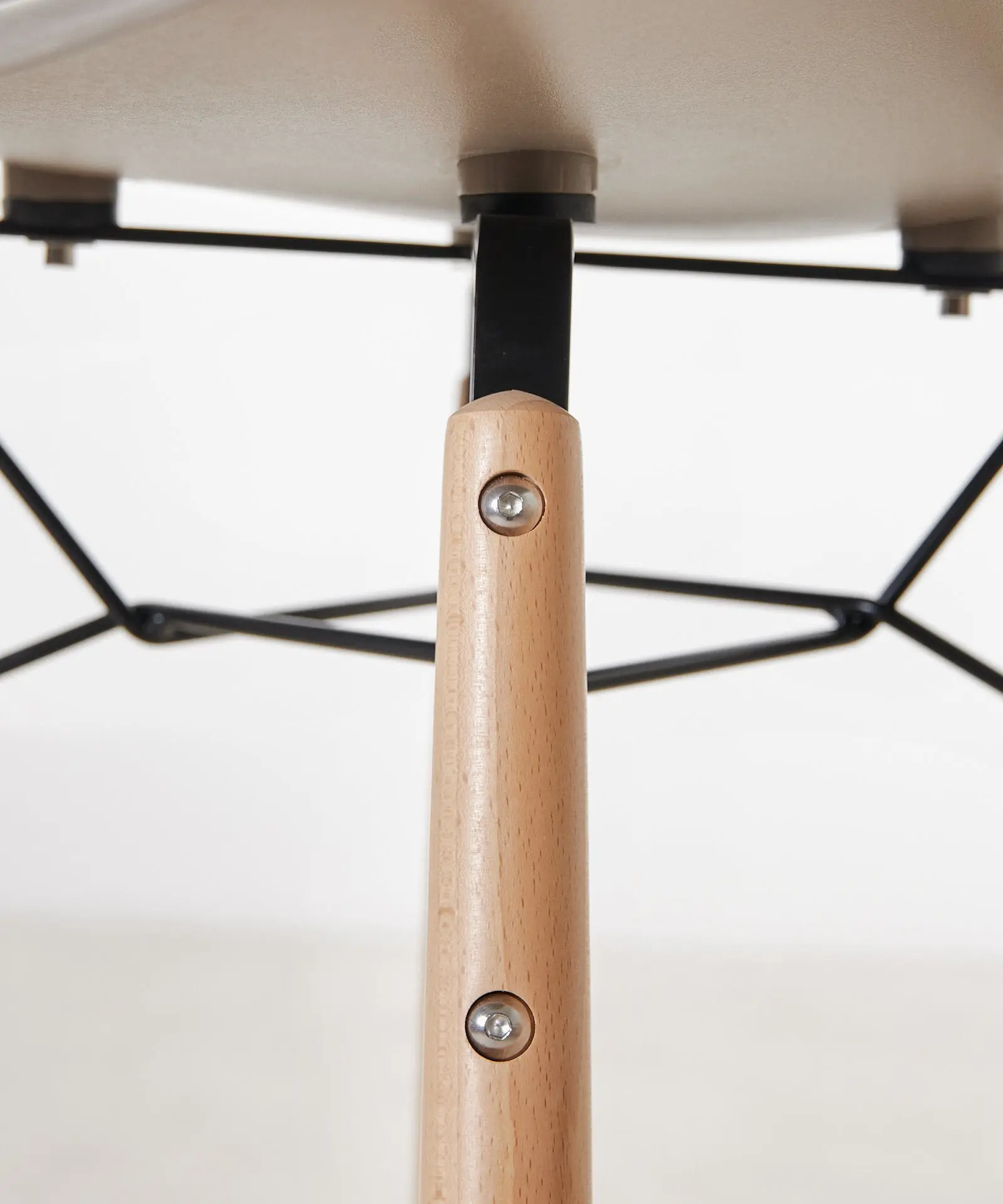 Taburete de Polipropileno y Madera Elon - Image 15