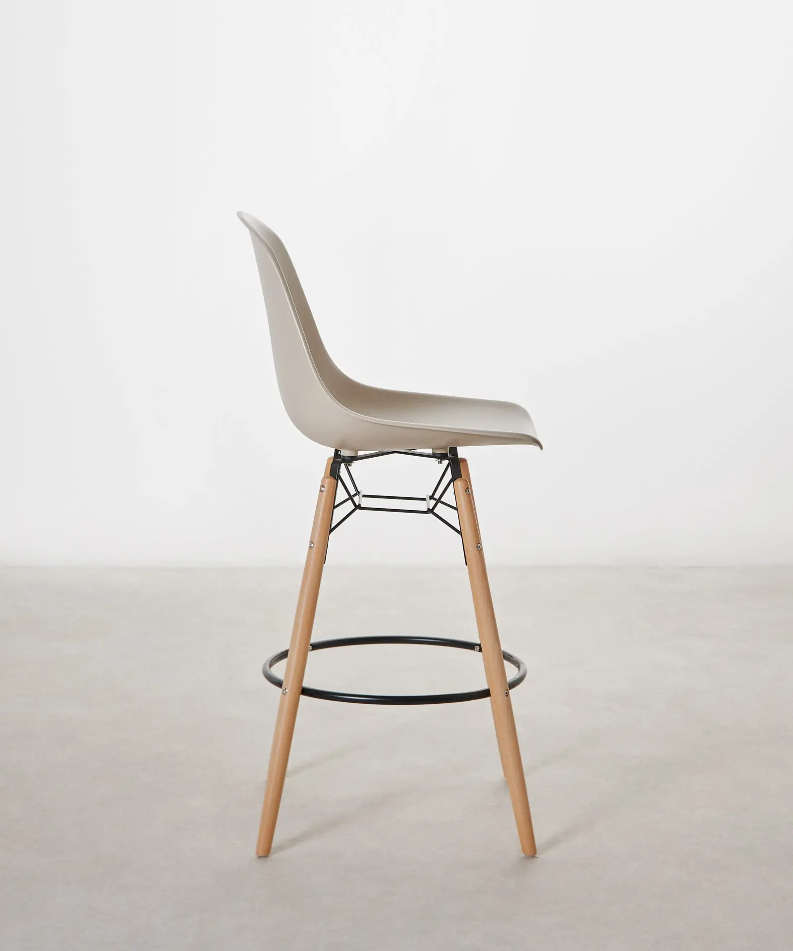 Taburete de Polipropileno y Madera Elon - Image 19