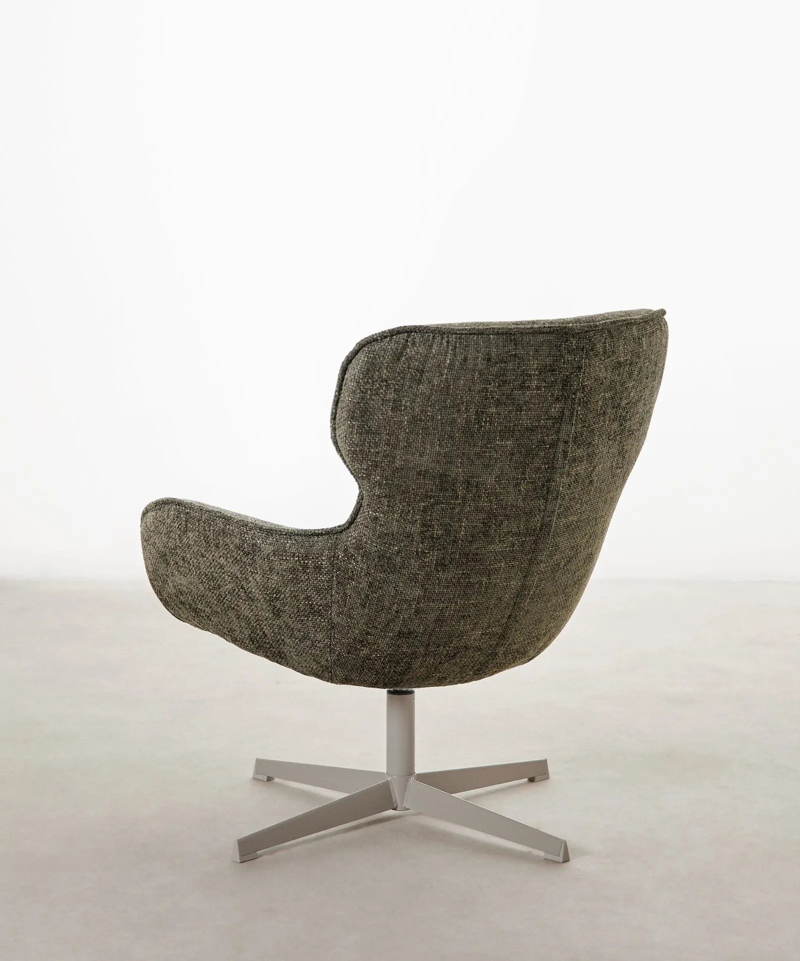 Sillón giratorio en tejido suave Norden - Image 6