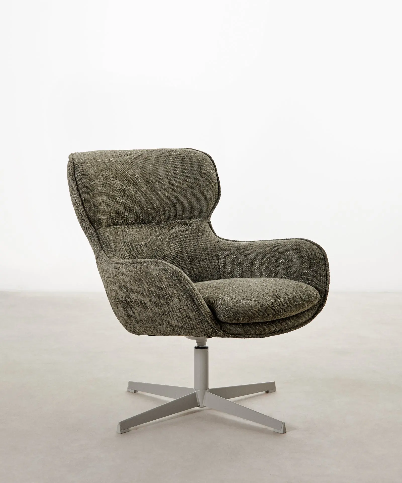 Sillón giratorio en tejido suave Norden - Image 7