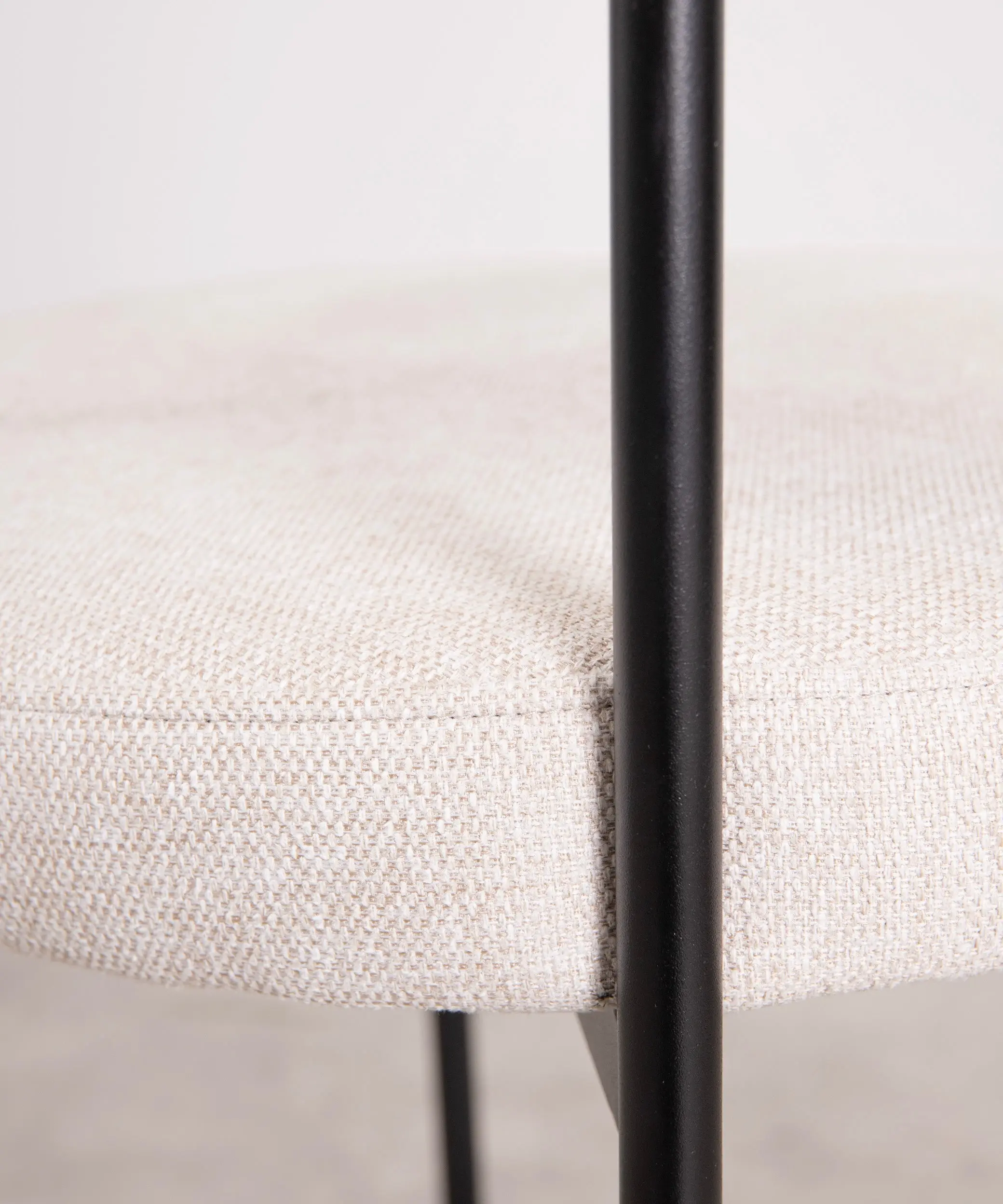 Silla de Comedor en Tela y Metal Alexia - Image 9