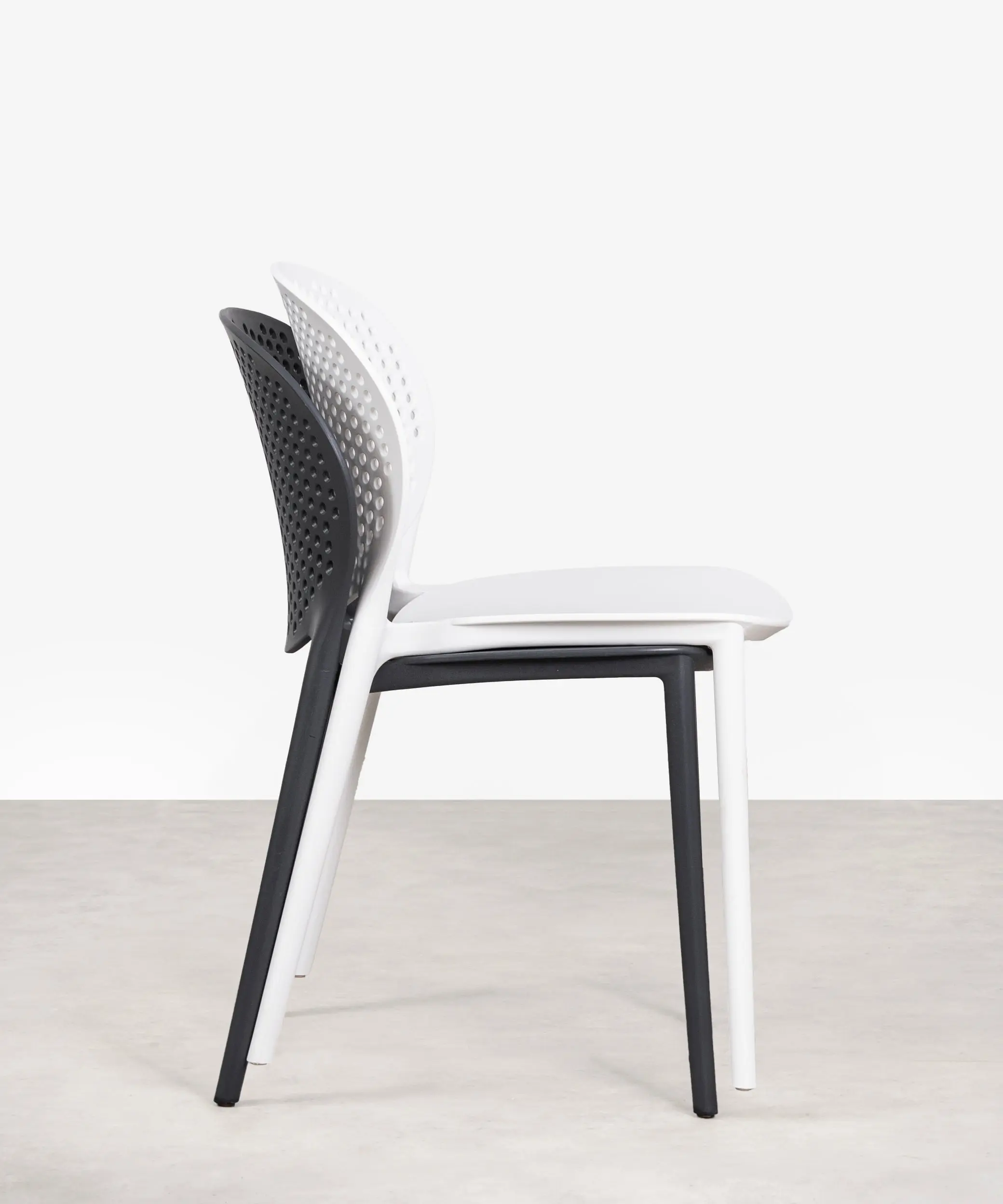 Silla de Polipropileno Apilable Dots - Image 13