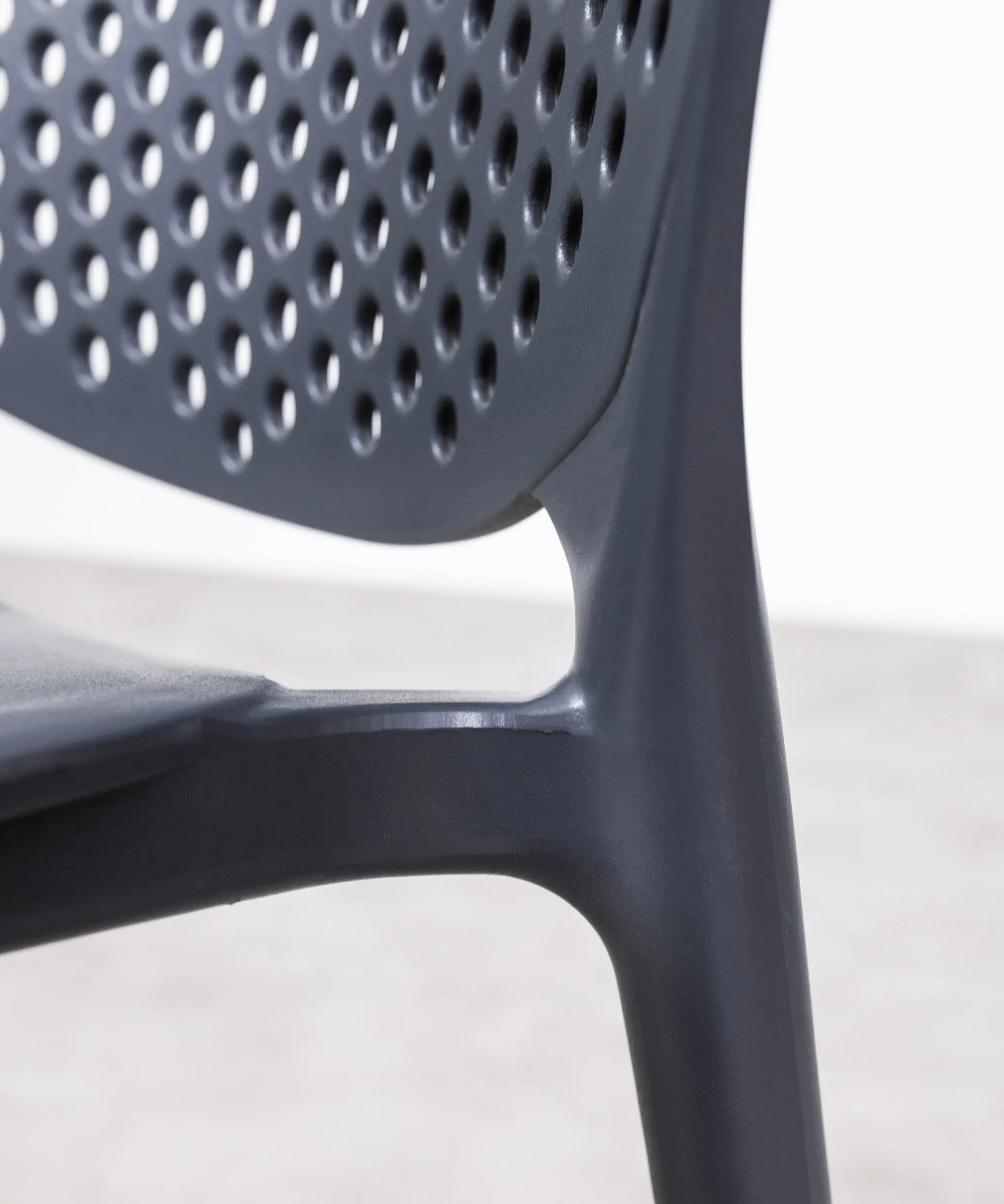 Silla de Polipropileno Apilable Dots - Image 7