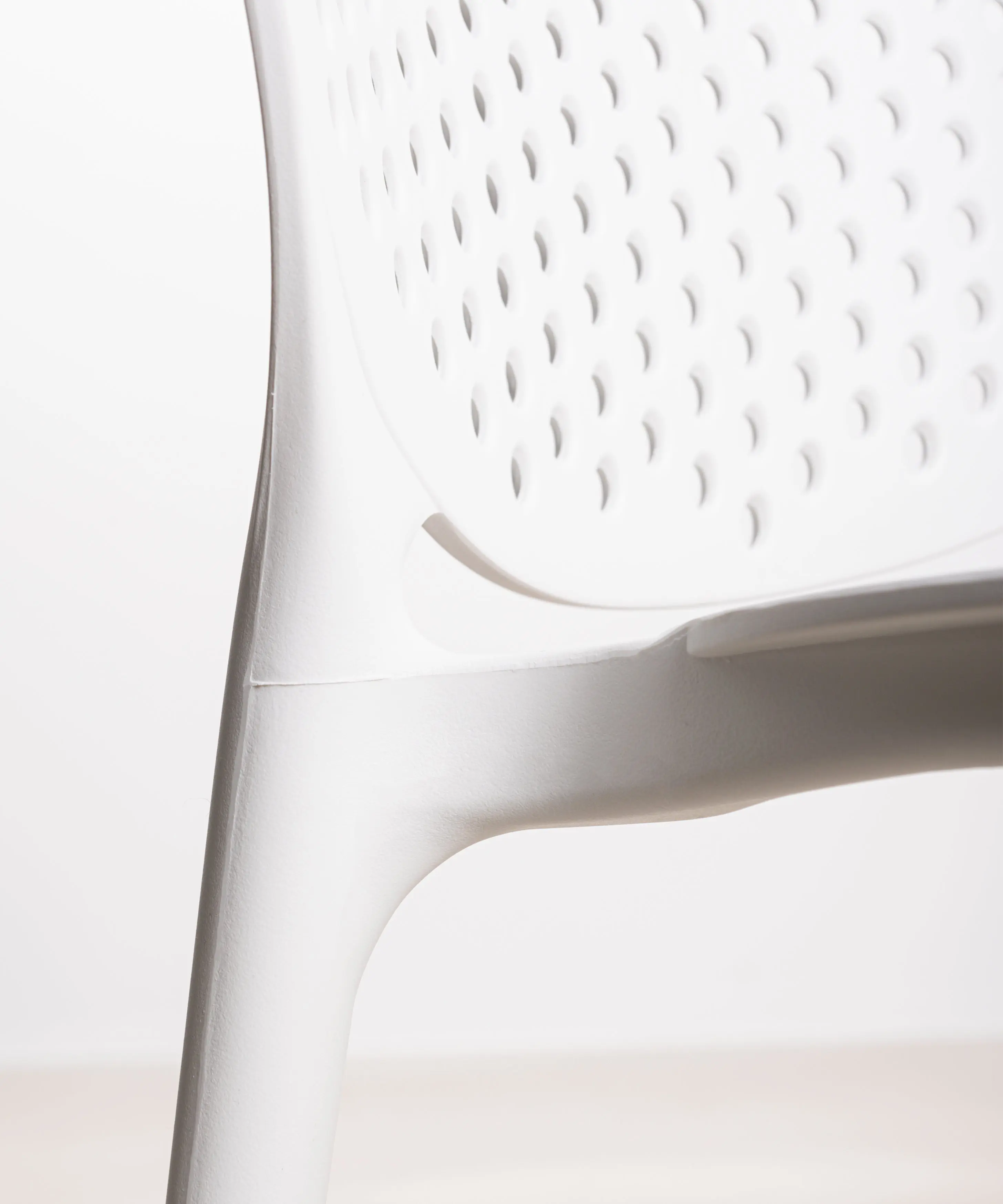 Silla de Polipropileno Apilable Dots - Image 9