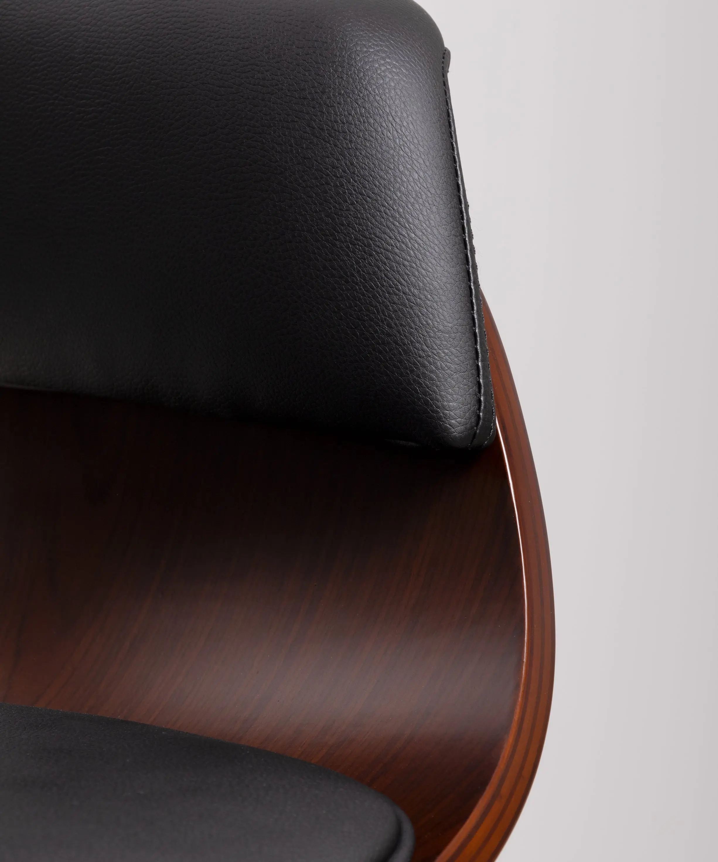 Silla de Comedor en Madera y Polipiel Beckett - Image 17