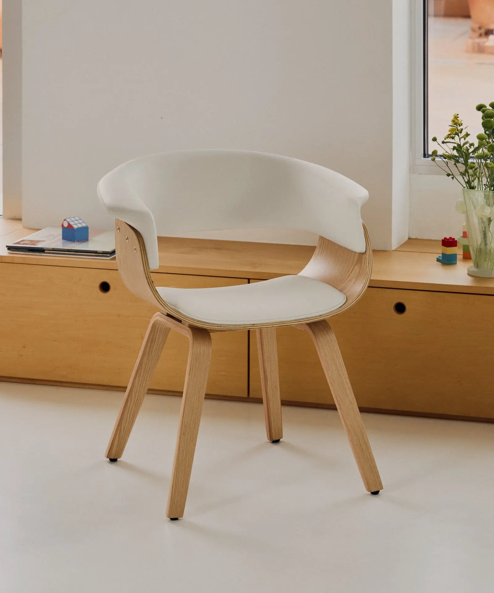 Silla de Comedor en Madera y Polipiel Beckett - Image 19