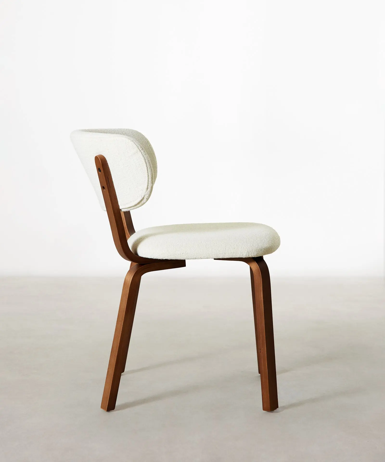 Silla de Comedor en Madera y Tapizada Benton - Image 12