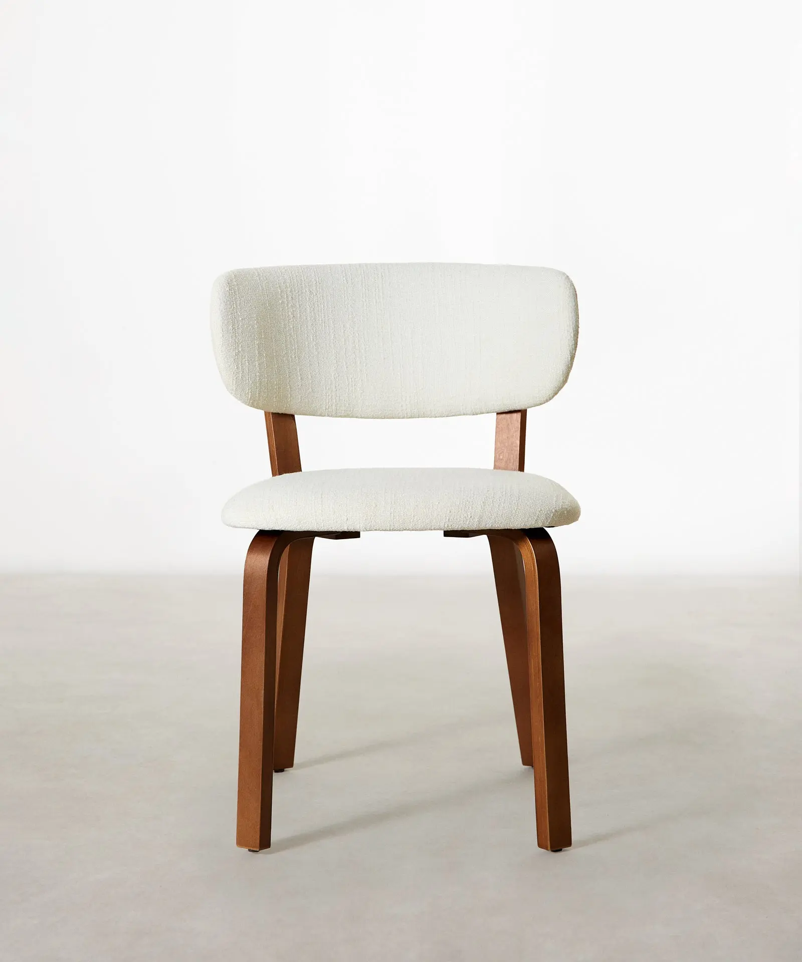 Silla de Comedor en Madera y Tapizada Benton - Image 13