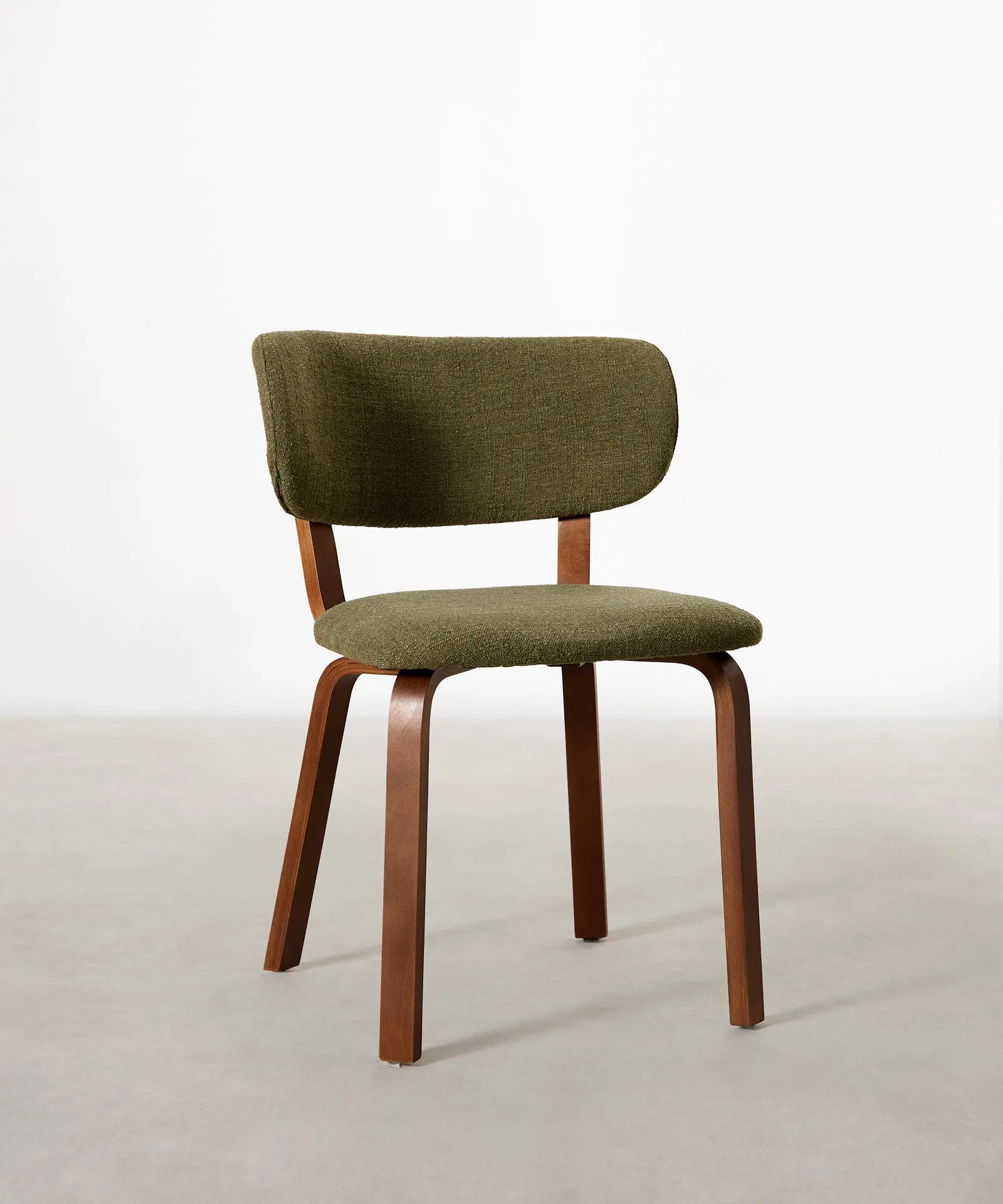 Silla de Comedor en Madera y Tapizada Benton - Image 6