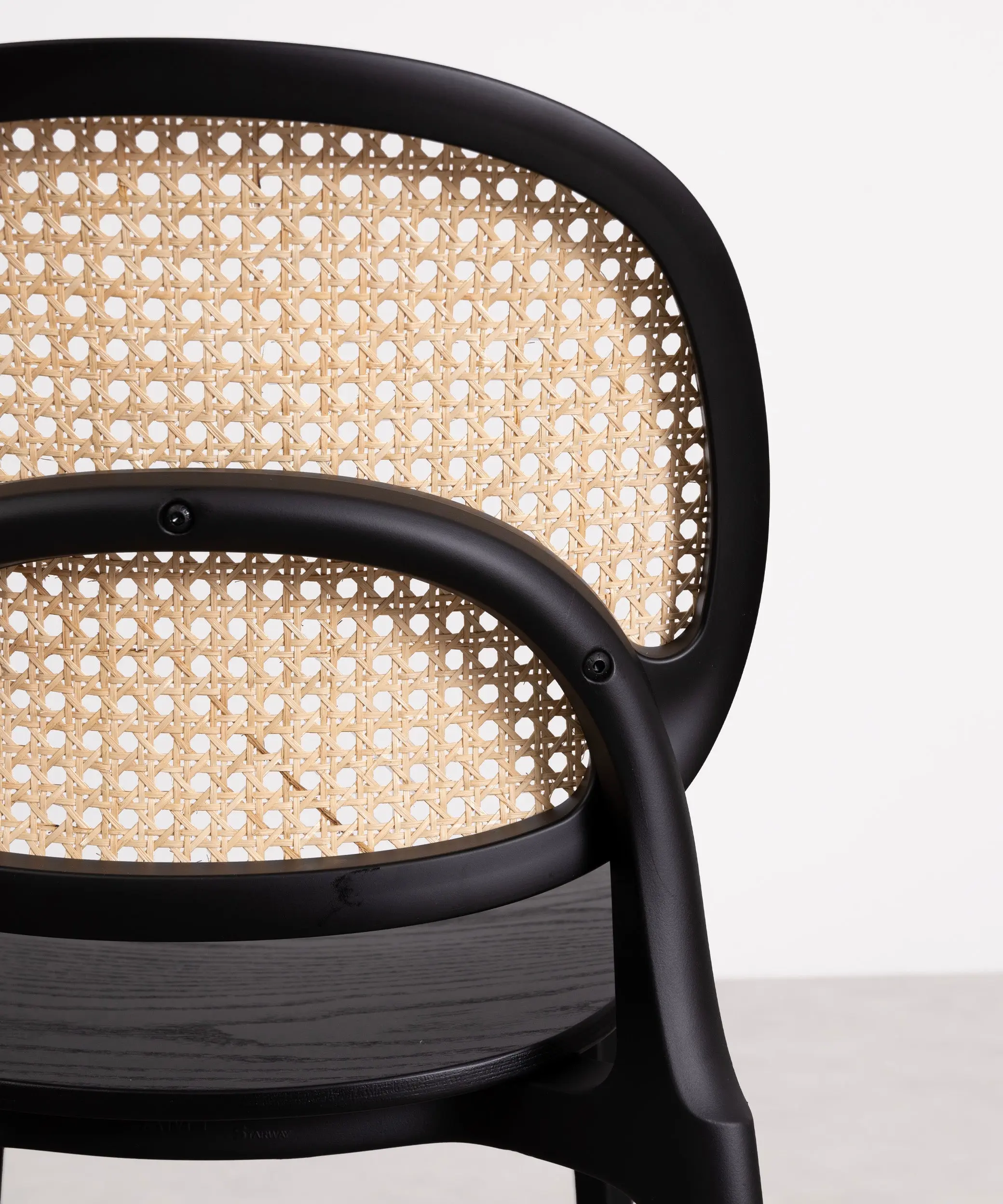 Silla de Comedor en Polipropileno Madera y Ratán Calista - Image 6