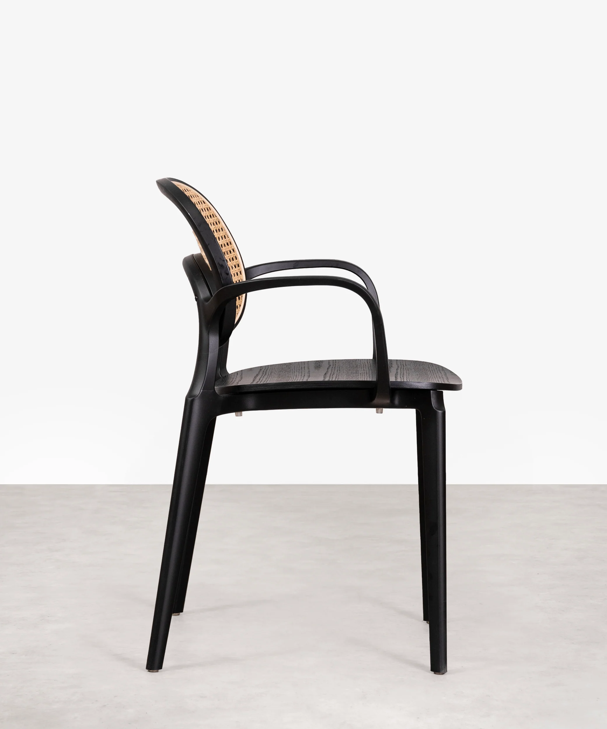 Silla de Comedor en Polipropileno Madera y Ratán con Reposabrazos Calista Arms - Image 4