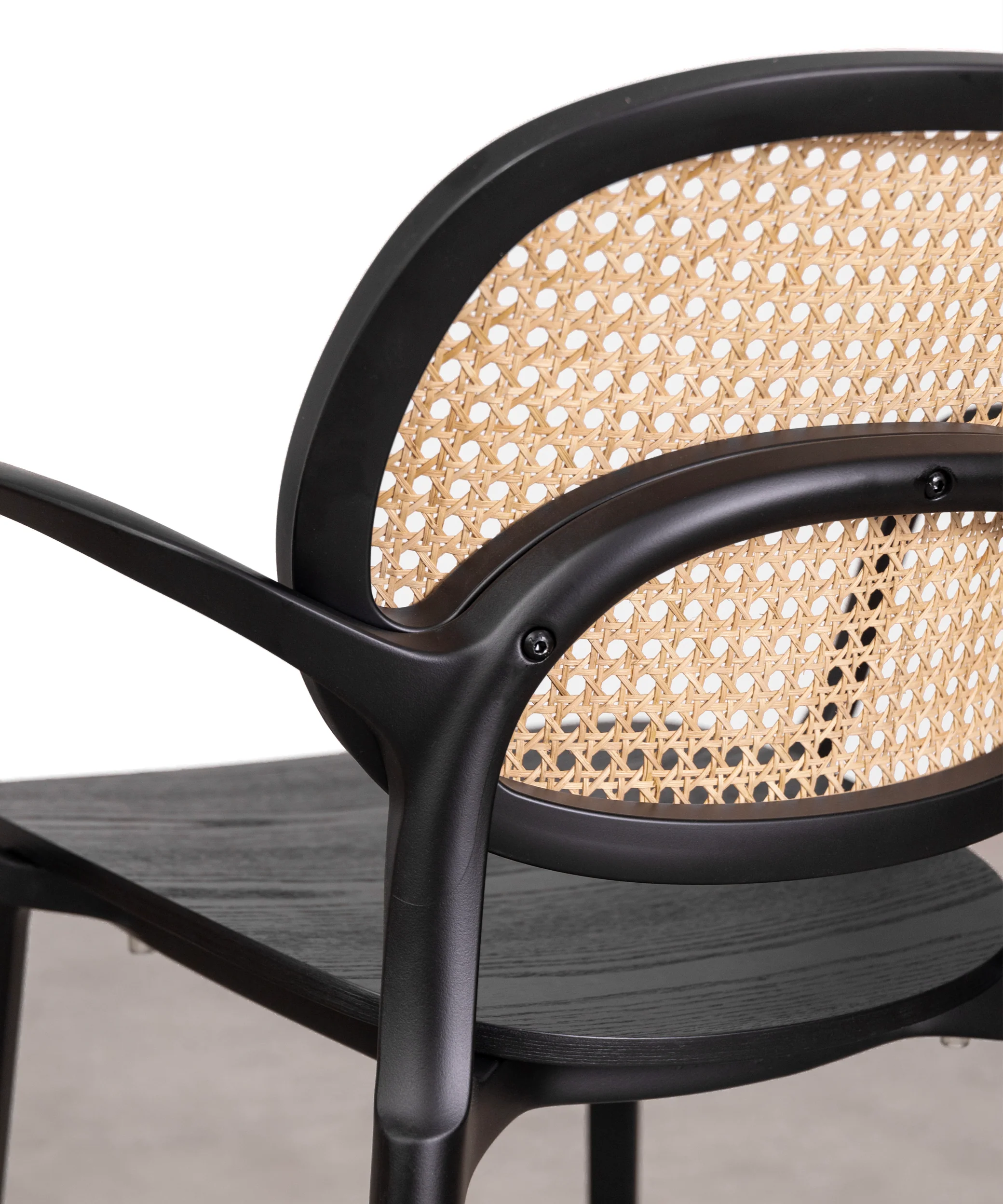 Silla de Comedor en Polipropileno Madera y Ratán con Reposabrazos Calista Arms - Image 6
