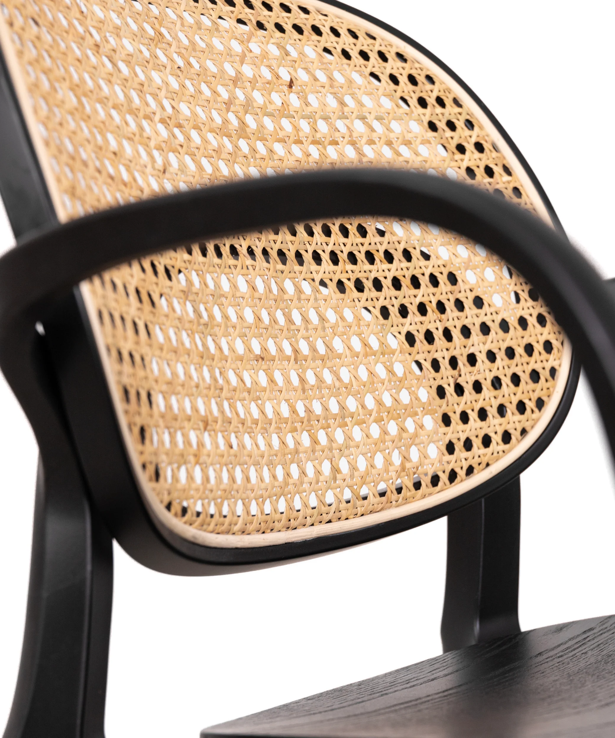 Silla de Comedor en Polipropileno Madera y Ratán con Reposabrazos Calista Arms - Image 8