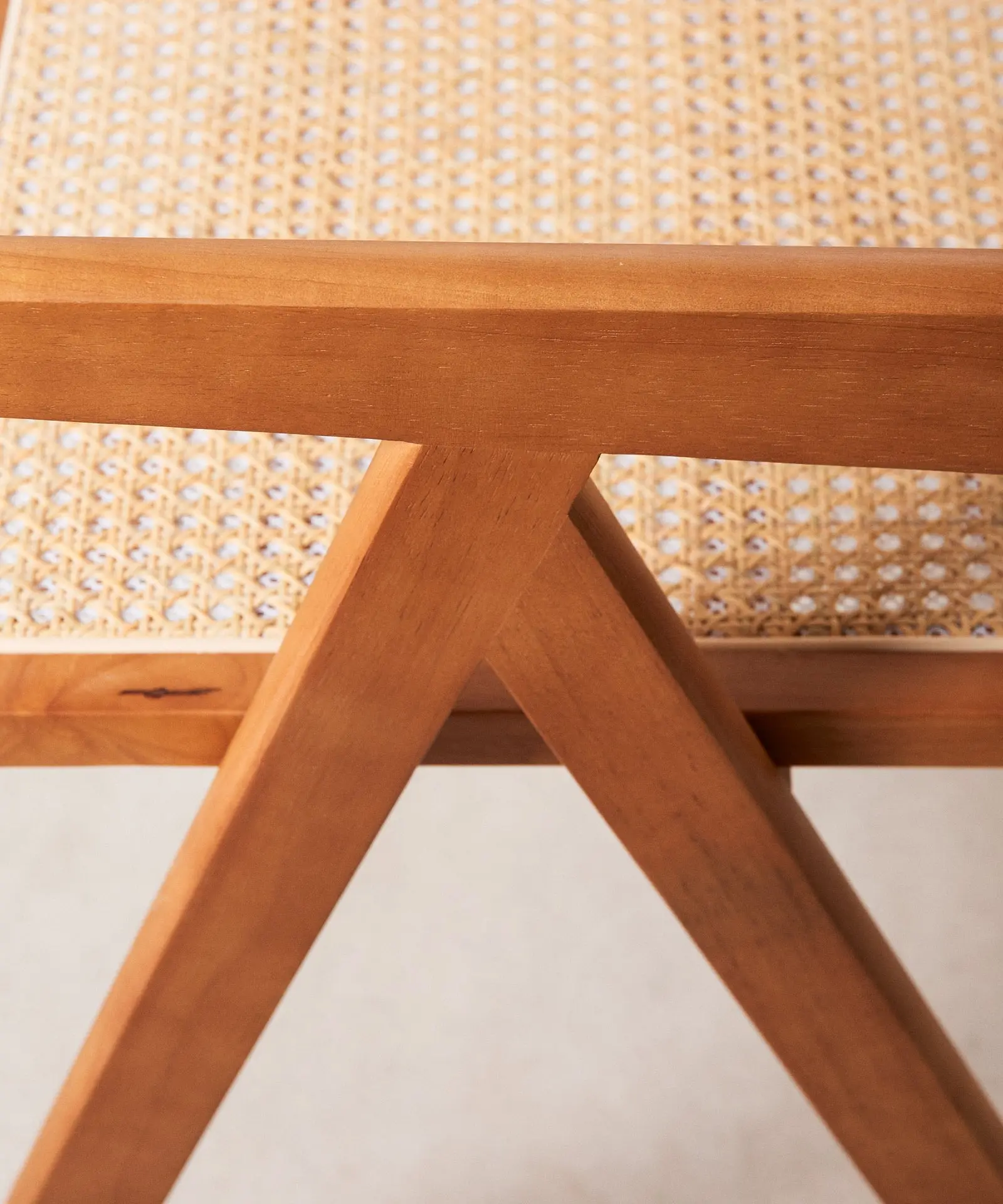 Silla de Comedor en Madera y Ratán con Reposabrazos Chiara Arms - Image 21