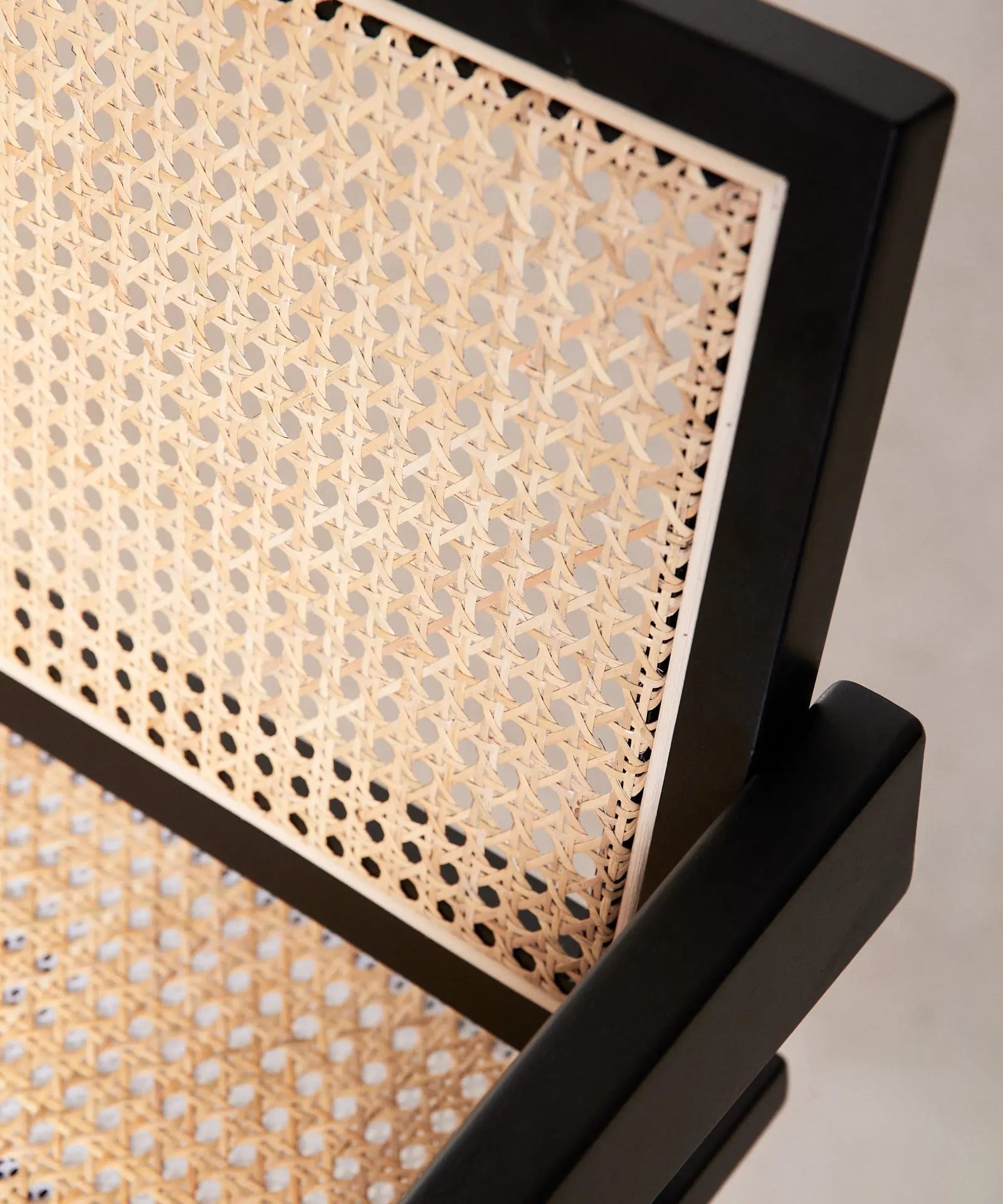 Silla de Comedor en Madera y Ratán con Reposabrazos Chiara Arms - Image 37