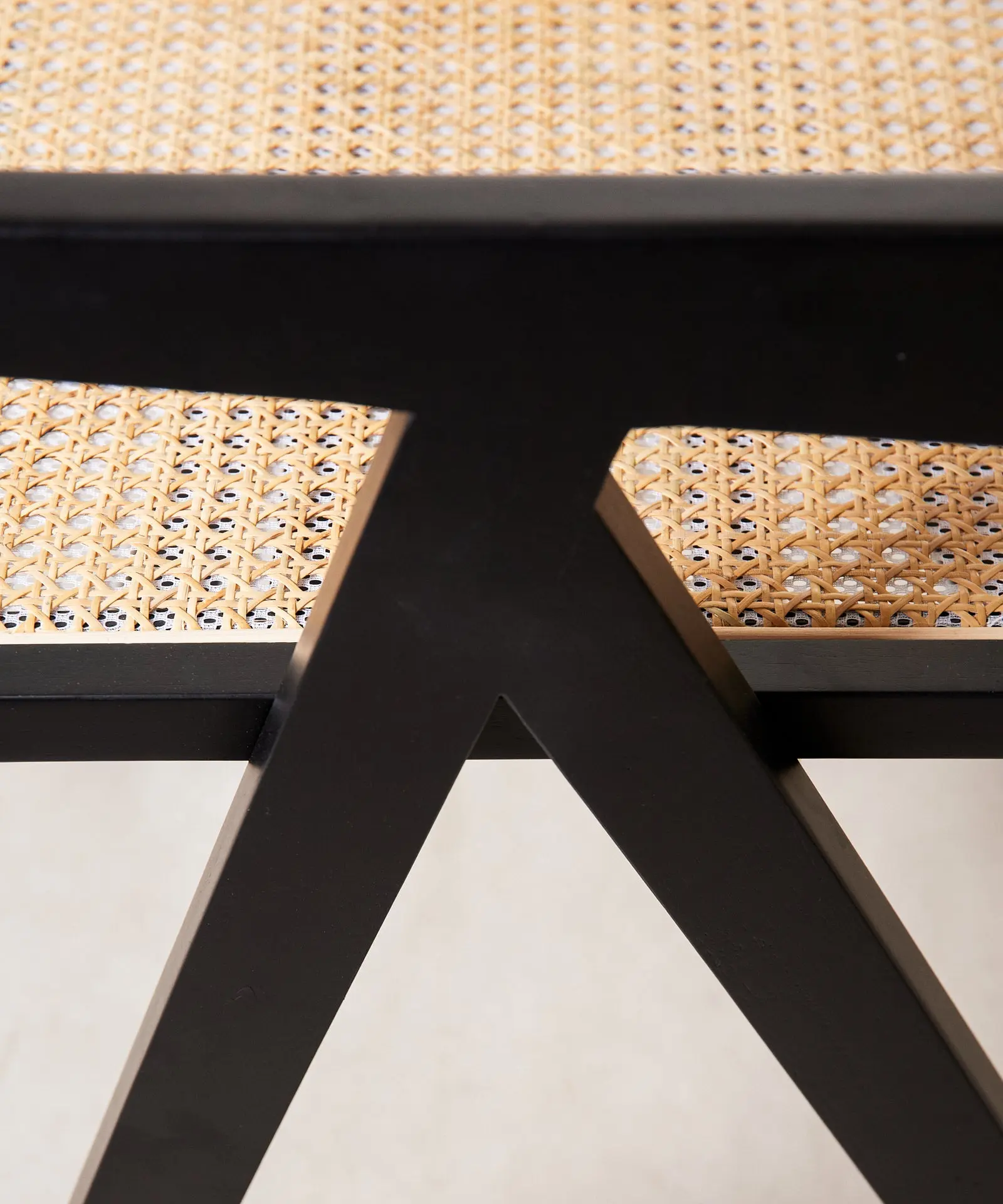 Silla de Comedor en Madera y Ratán con Reposabrazos Chiara Arms - Image 38