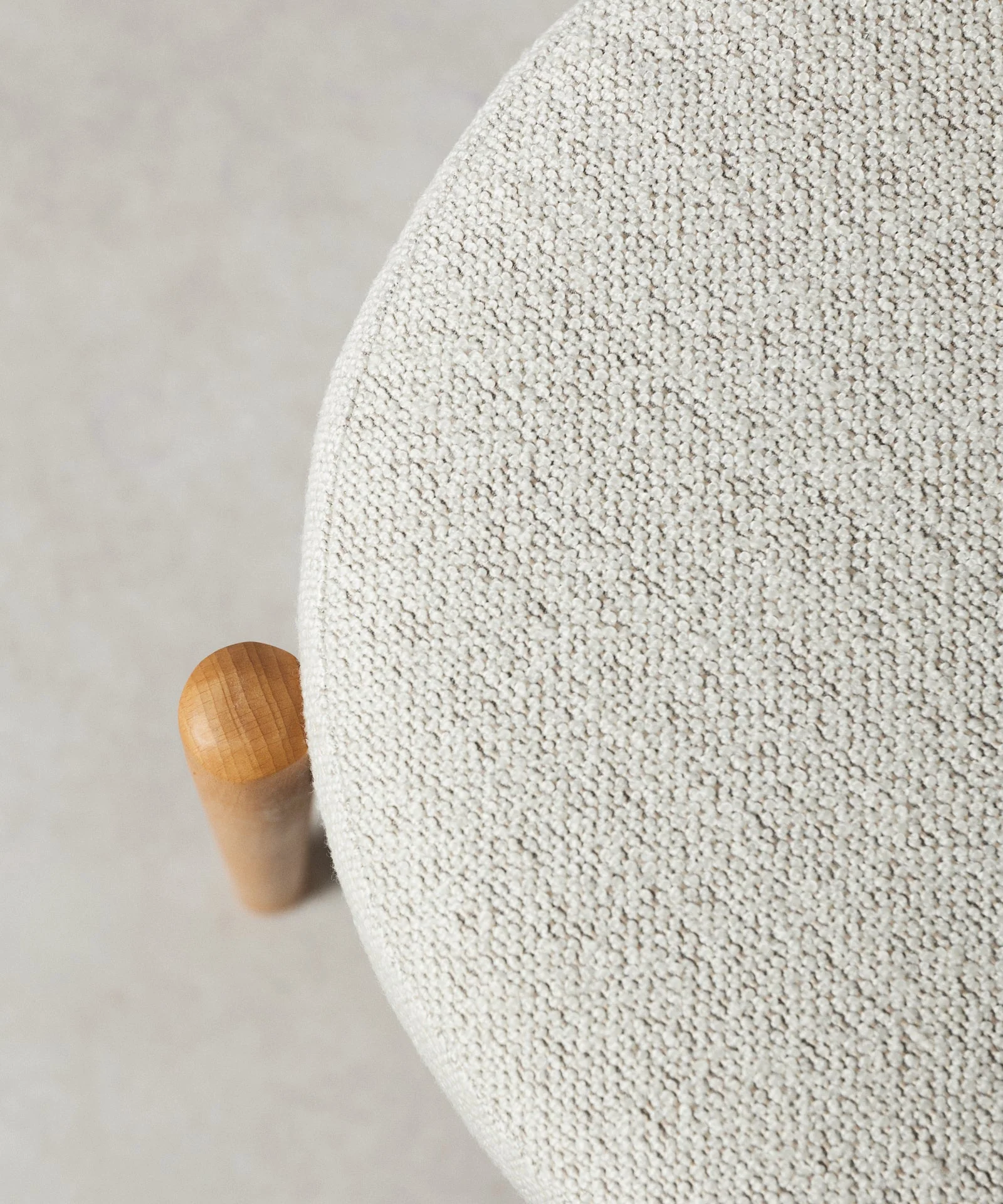 Silla de Comedor en Madera Tapizada Sonna - Image 12